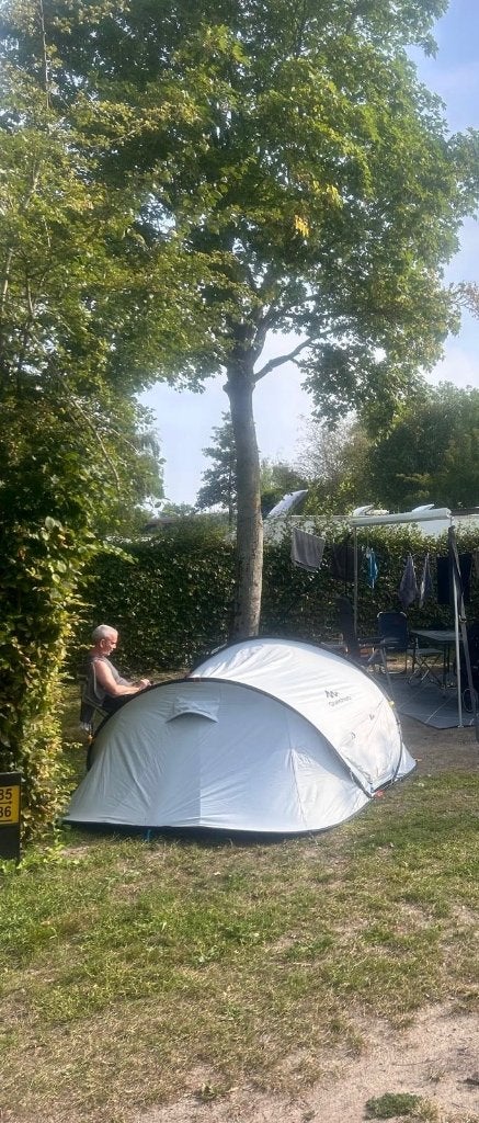 Pop up tent te koop, Ophalen, Zo goed als nieuw, Tot en met 2