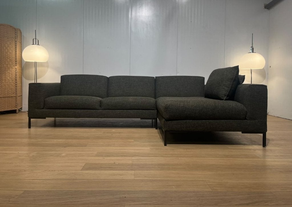 NIEUW Design on Stock Aikon Hoekbank Amaro Stof NP €7.750, Huis en Inrichting, Banken | Bankstellen, 250 tot 300 cm, Design Bank Bankstel Zetel Hoekbank Design on Stock