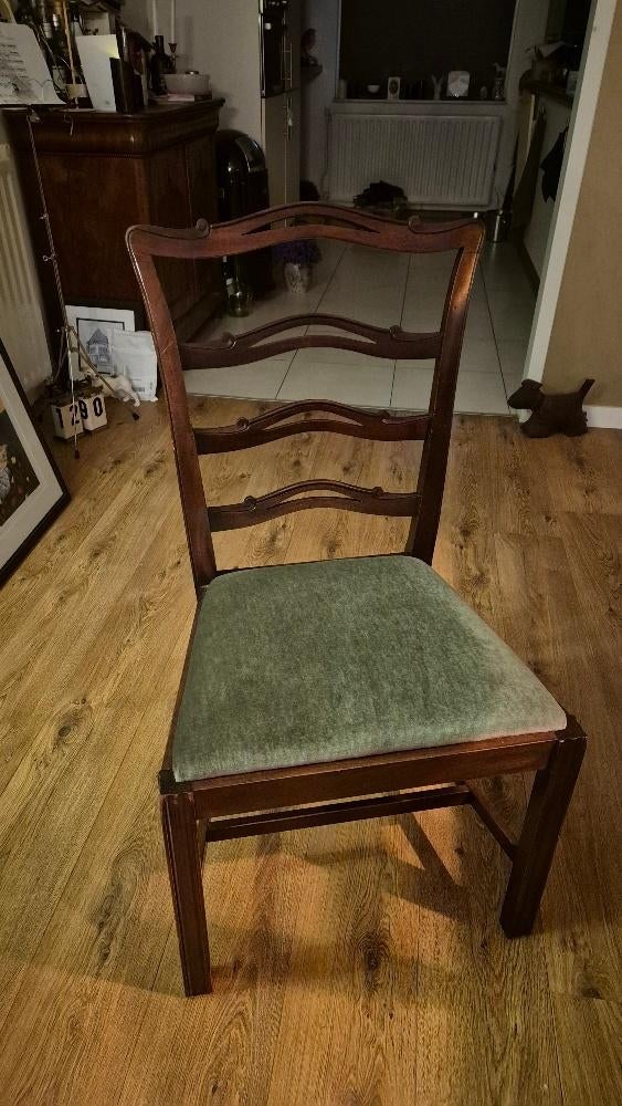 Stoelen van Bevan Funnell, 4 stuks, mahoniehout, Ophalen