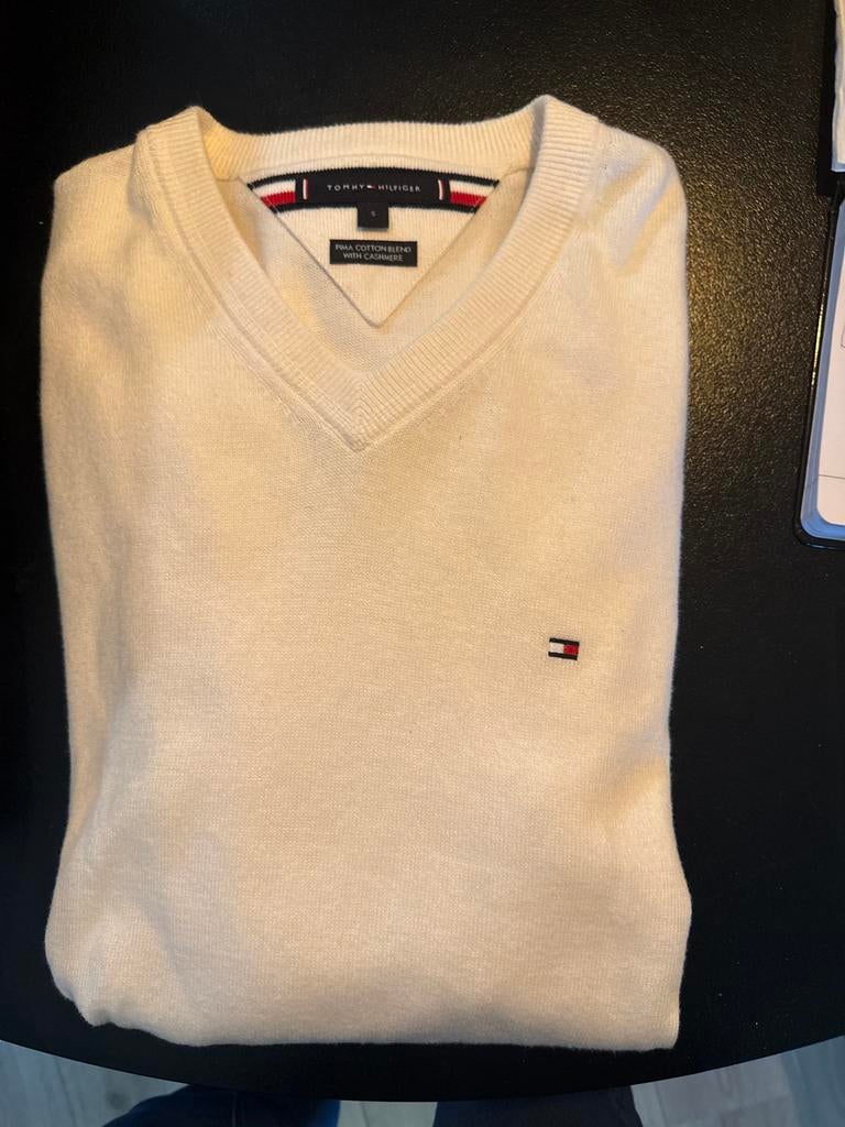 Tommy Hilfiger V-hals trui Pima Katoen Cashmere Crème, Ophalen of Verzenden, Zo goed als nieuw, Maat 46 (S) of kleiner, Beige