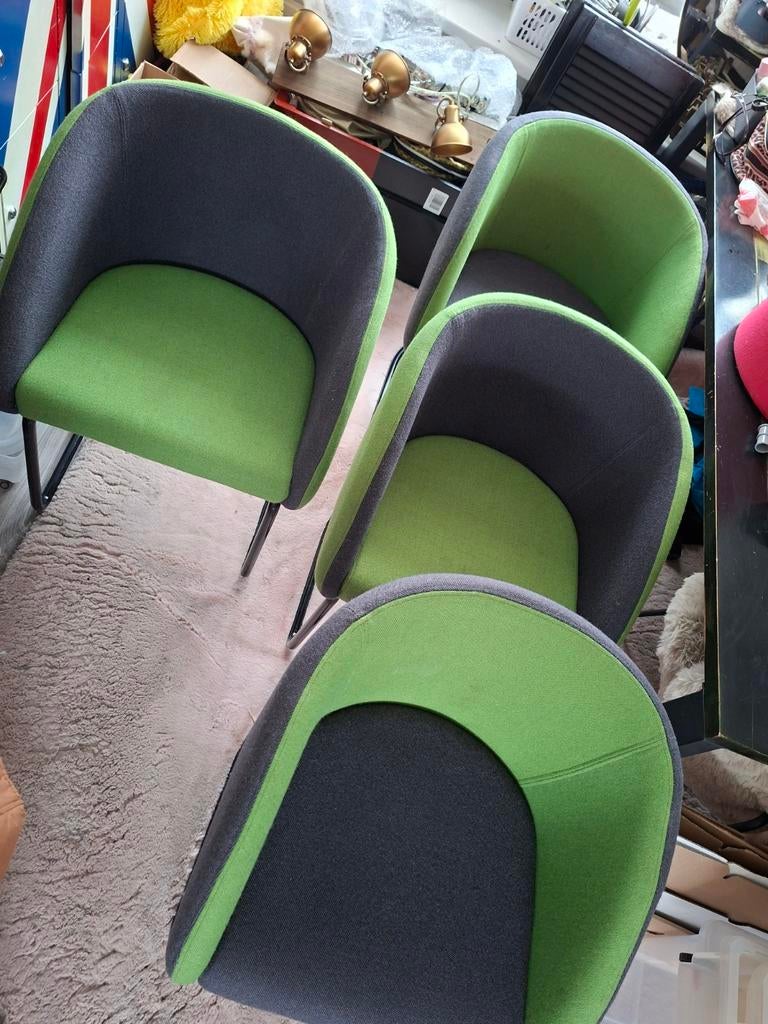 Artifort Megan 4 stuks,izgs, Huis en Inrichting, Stoelen, Ophalen, Zo goed als nieuw, Overige kleuren, Eén