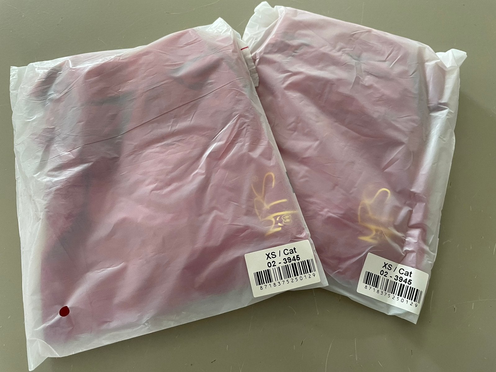 Gloednieuwe rompers kat maat XS, Dieren en Toebehoren, Ophalen of Verzenden, Nieuw