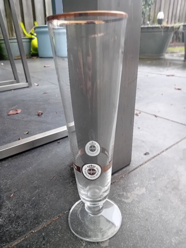 WARSTEINER tulp glas 0,3 l / bier glas, Verzamelen, Glas en Borrelglaasjes, Ophalen of Verzenden, Zo goed als nieuw, Bierglas