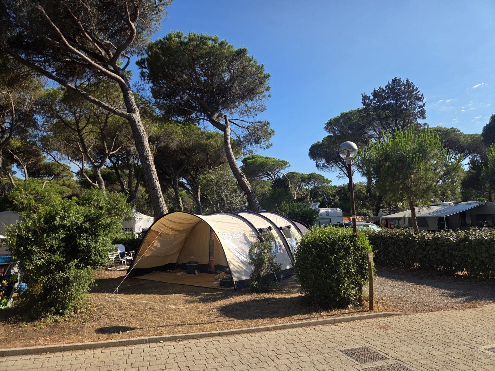 Obelink Familia 6 tunneltent - Ruime gezinstent, Caravans en Kamperen, Tenten, Ophalen, Gebruikt, Meer dan 6