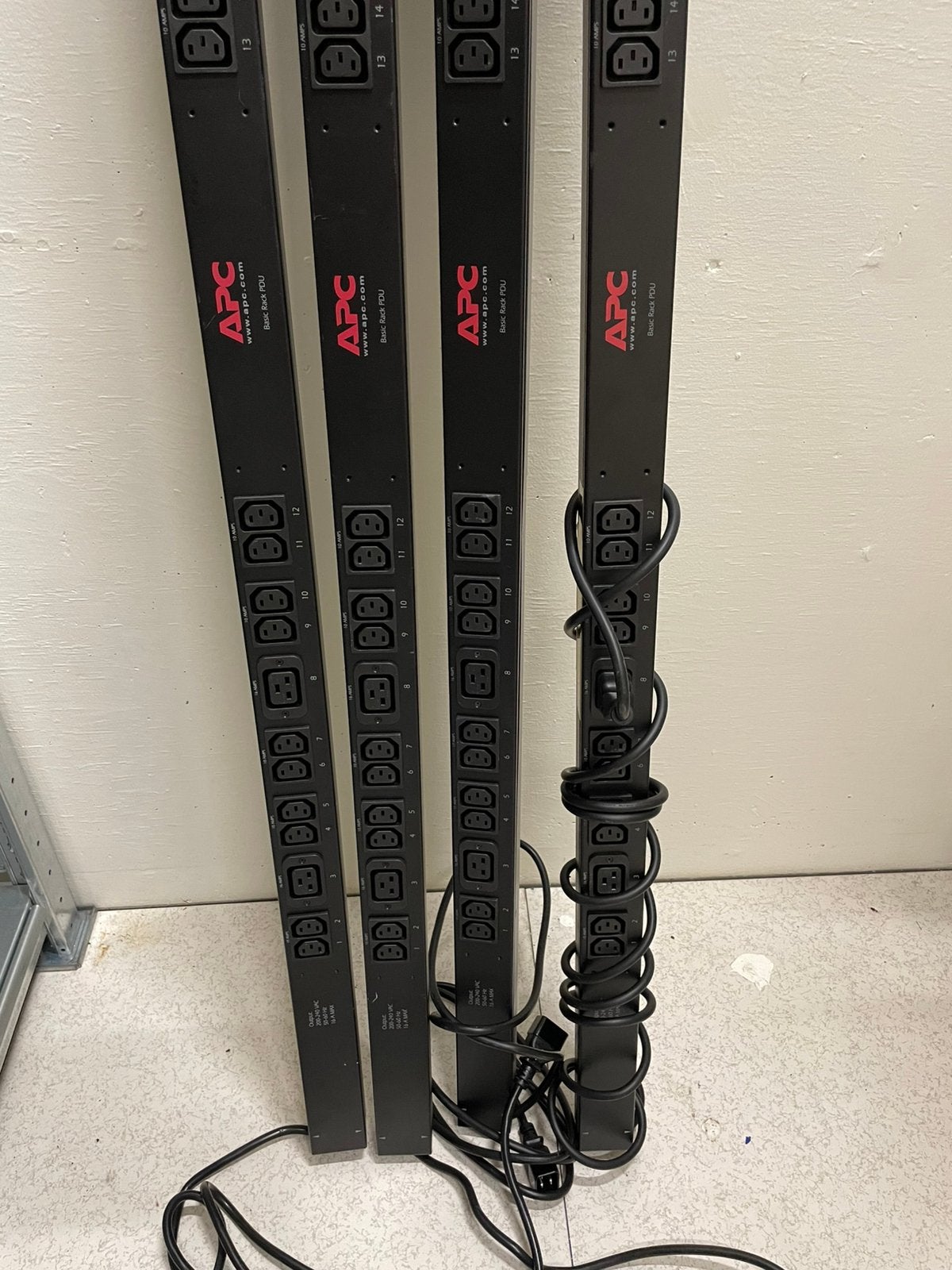4X APC RACK PDU AP7552, Computers en Software, Ophalen of Verzenden, Zo goed als nieuw