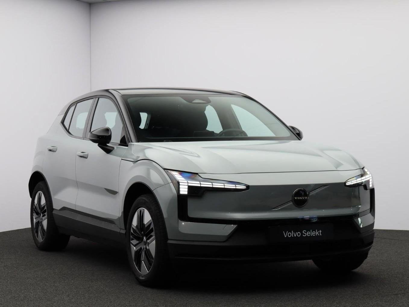 Volvo EX30 Single Motor Plus Automaat / Verwarmde voorstoele, Auto's, Automaat, Achterwielaandrijving, Gebruikt, Volvo Selected Used Cars