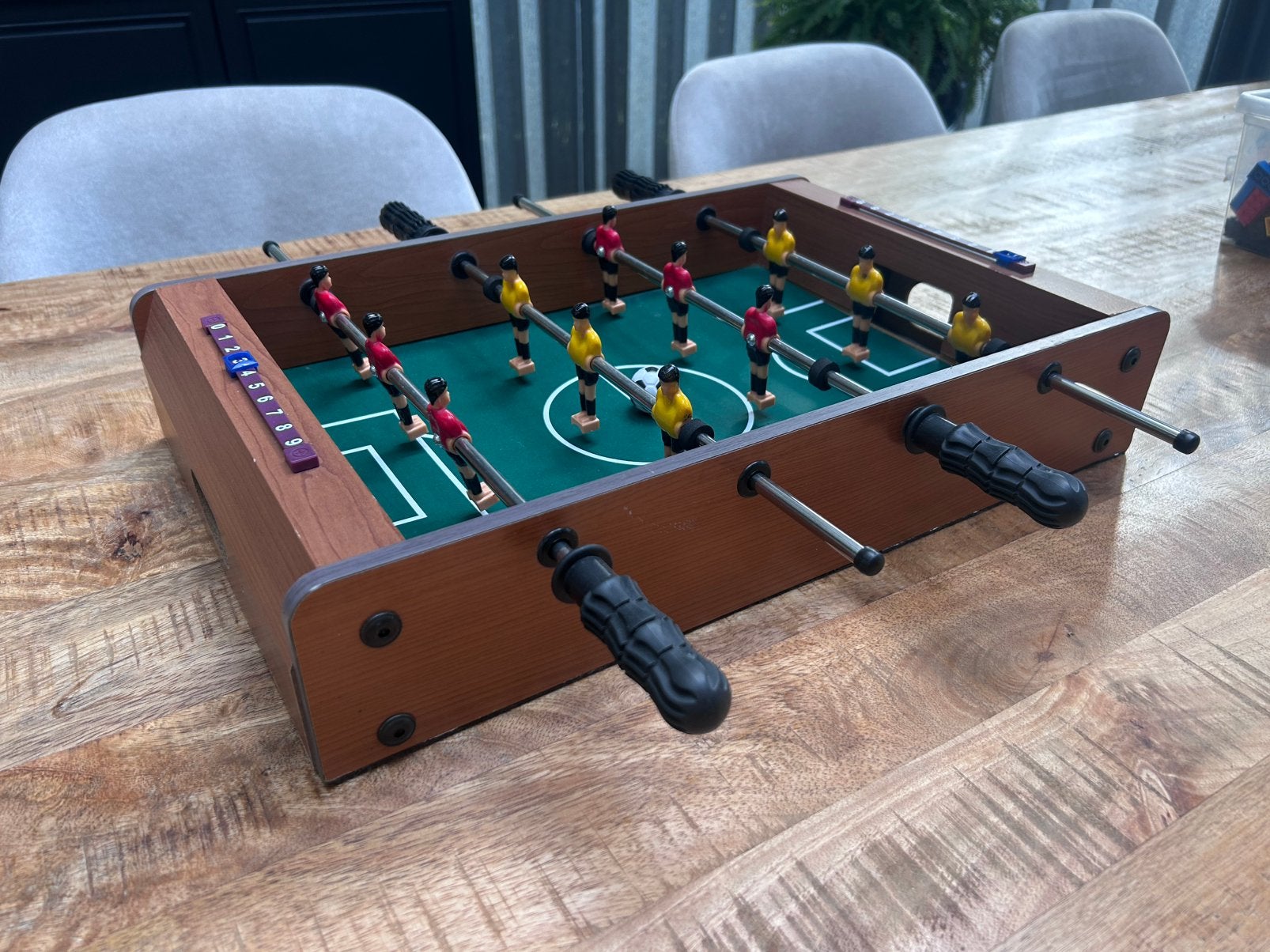 Voetbaltafel 49x31 cm, Kinderen en Baby's, Speelgoed | Voetbaltafels, Ophalen of Verzenden, Zo goed als nieuw