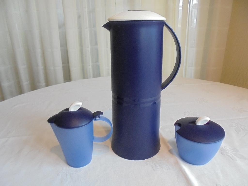tupperware thermoskan en roomstelletje, Ophalen of Verzenden, Gebruikt, Blauw, Beker of Kan