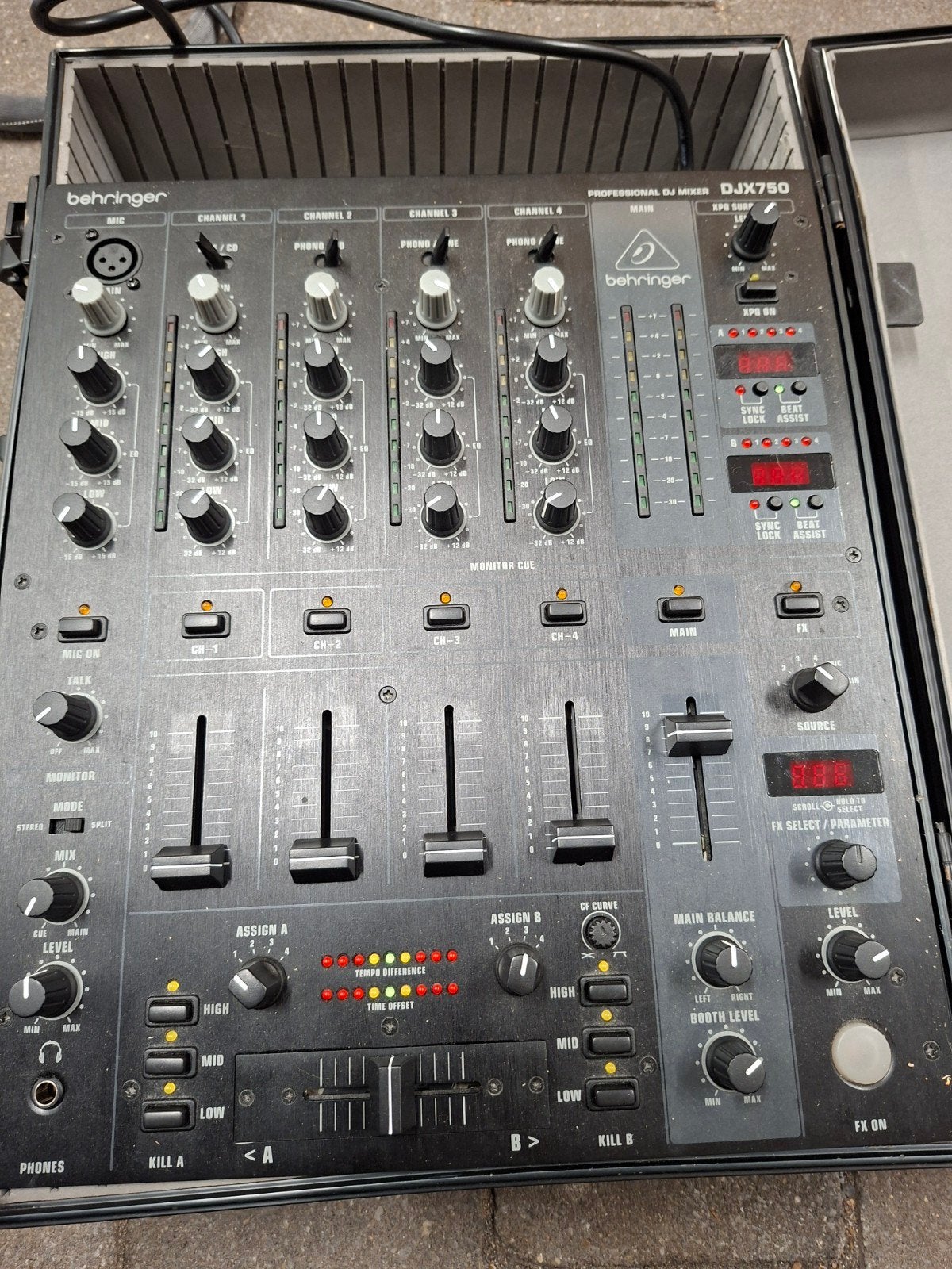 Mengpaneel Behringer DJX750, Ophalen, Zo goed als nieuw, Overige merken