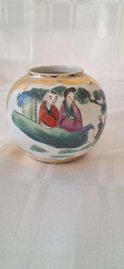 Chinees porseleinen potje handbeschilderd, Antiek en Kunst, Antiek | Porselein, Ophalen of Verzenden