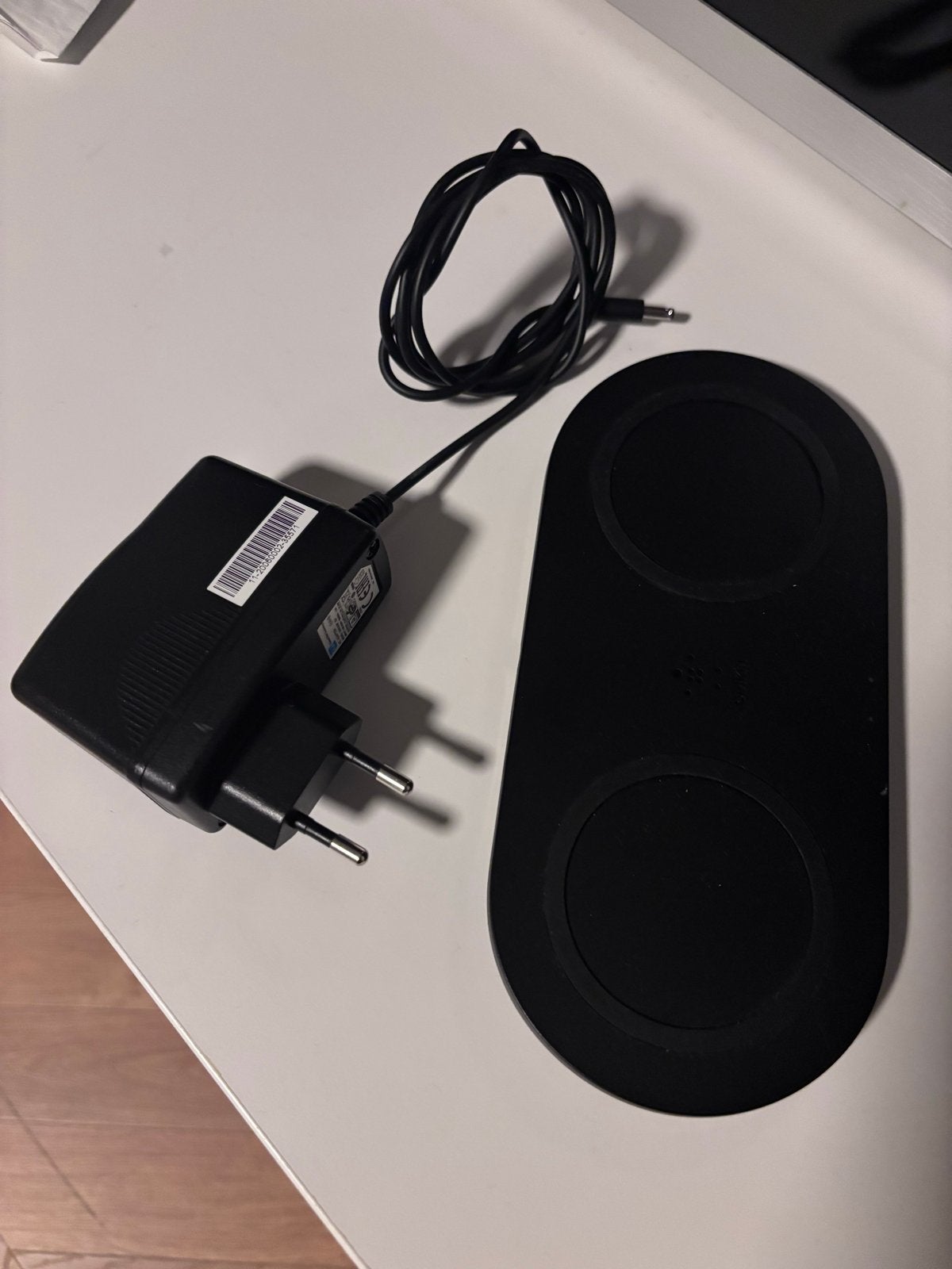Draadloze oplader met adapter - Universeel, Universeel, Draadloze oplader, Ophalen of Verzenden, Zo goed als nieuw