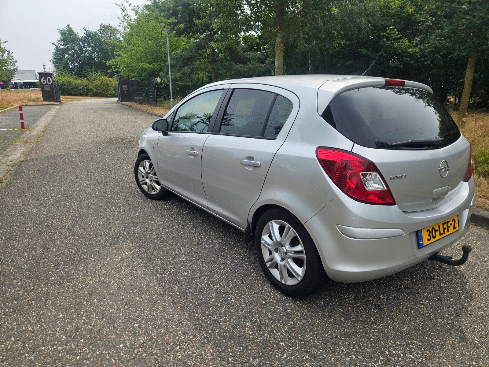Opel Corsa 1.2 Twinport 85pk; nette onderhouden, Voorwielaandrijving, 4 cilinders, 1229 cc, 49 €/maand