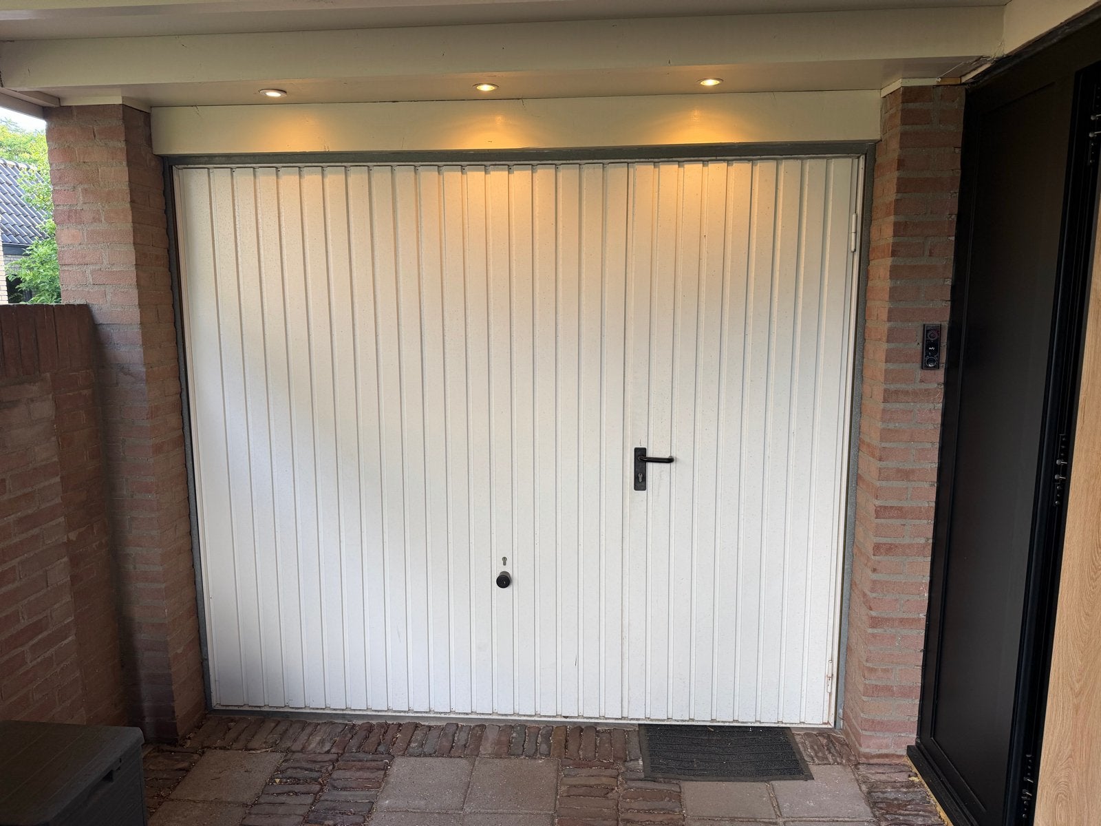 Elektronische Garagedeur met loopdeur, Doe-het-zelf en Verbouw, Deuren en Horren, Ophalen, Gebruikt, 120 cm of meer, Garagedeur