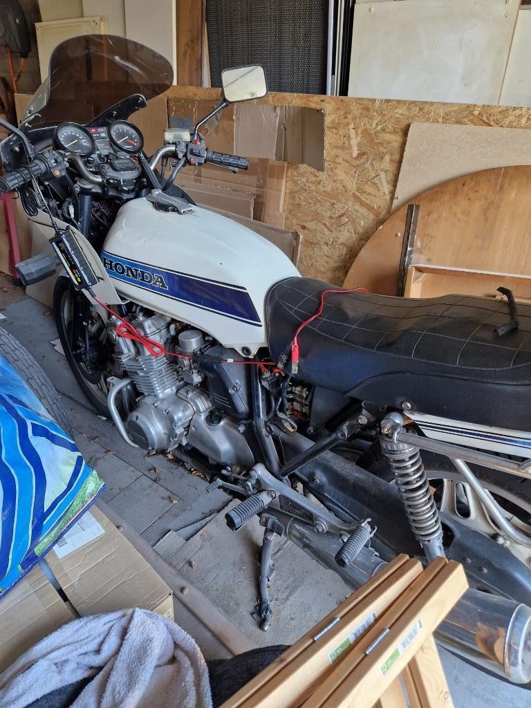 Honda Motoren CB 750 F en Varadero, Ophalen, Gebruikt, Benzinemotor, 1800 rpm of meer
