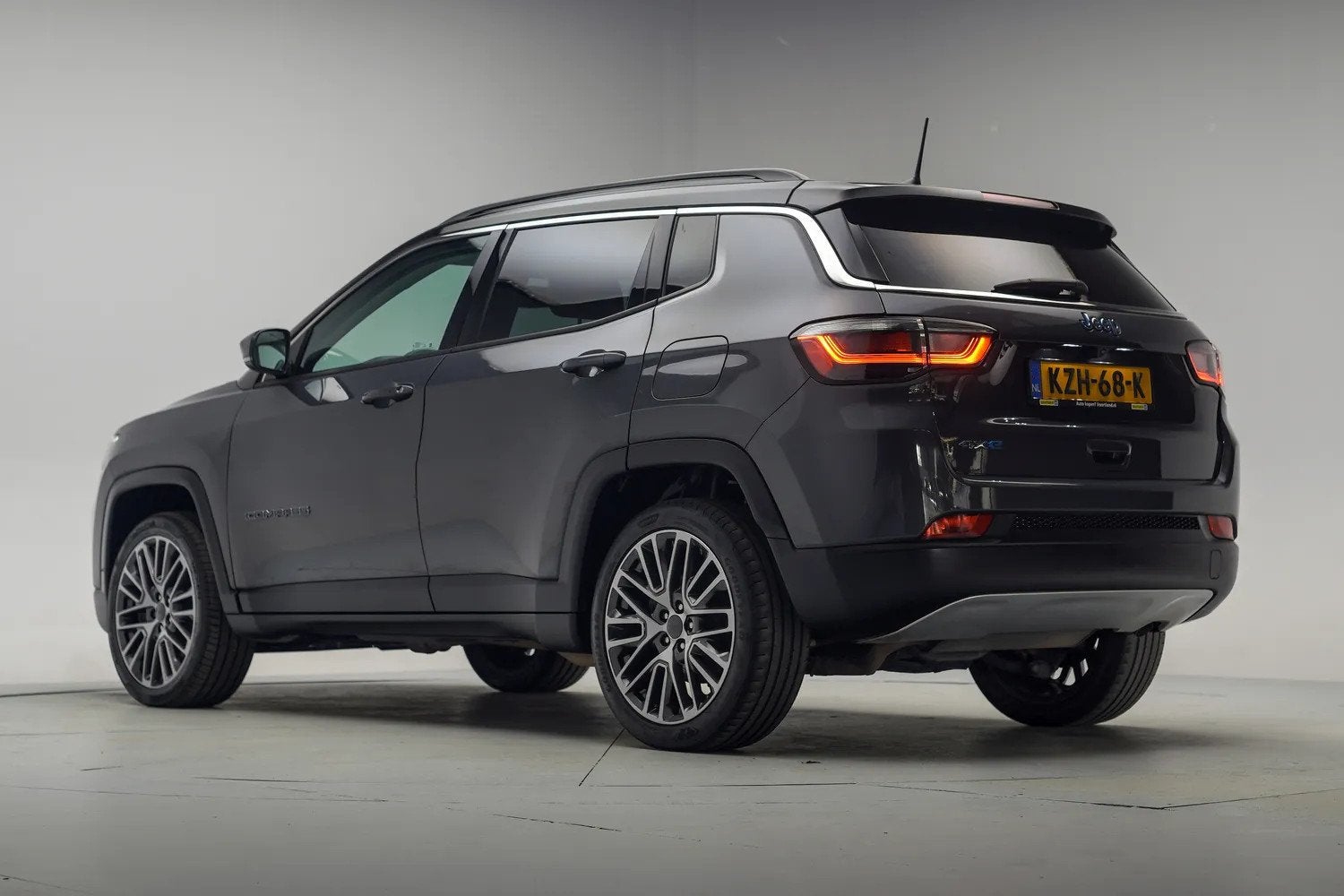 Jeep Compass 4xe 190 Plug-in Hybrid Limited Aut. [ Adapt.cru, Auto's, Automaat, Dealer onderhouden, Bedrijf, Vierwielaandrijving