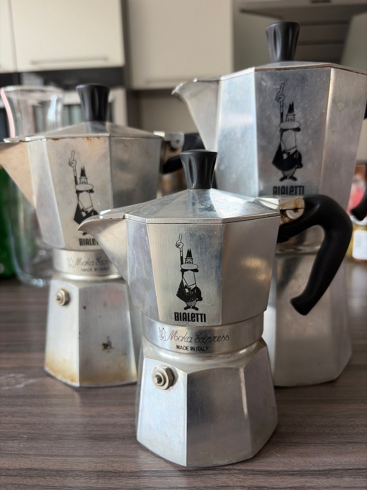 Bialetti Moka Express koffiepotten - 3 verschillende maten, Gebruikt, Overige modellen, Gemalen koffie, Ophalen of Verzenden