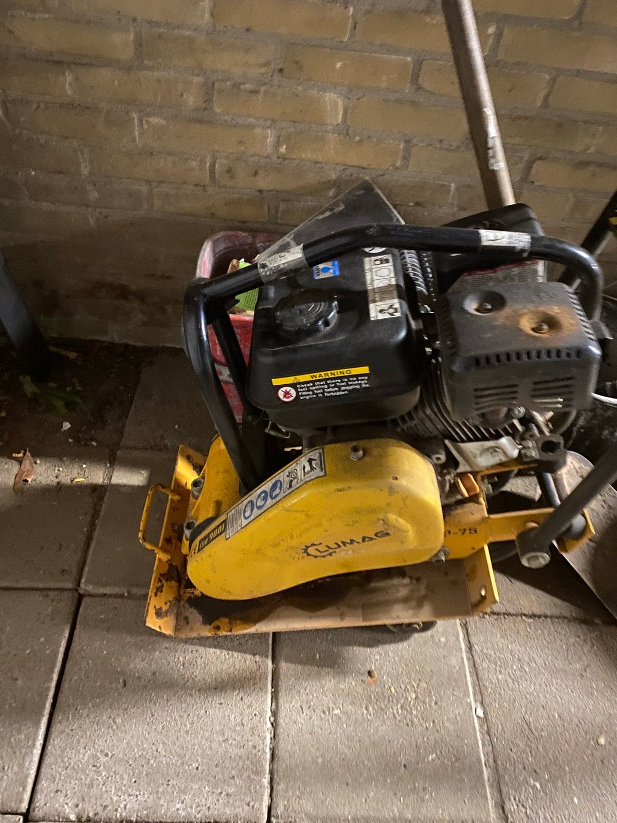 Trilplaat Lumag VP60 met Honda motor, Ophalen, Gebruikt
