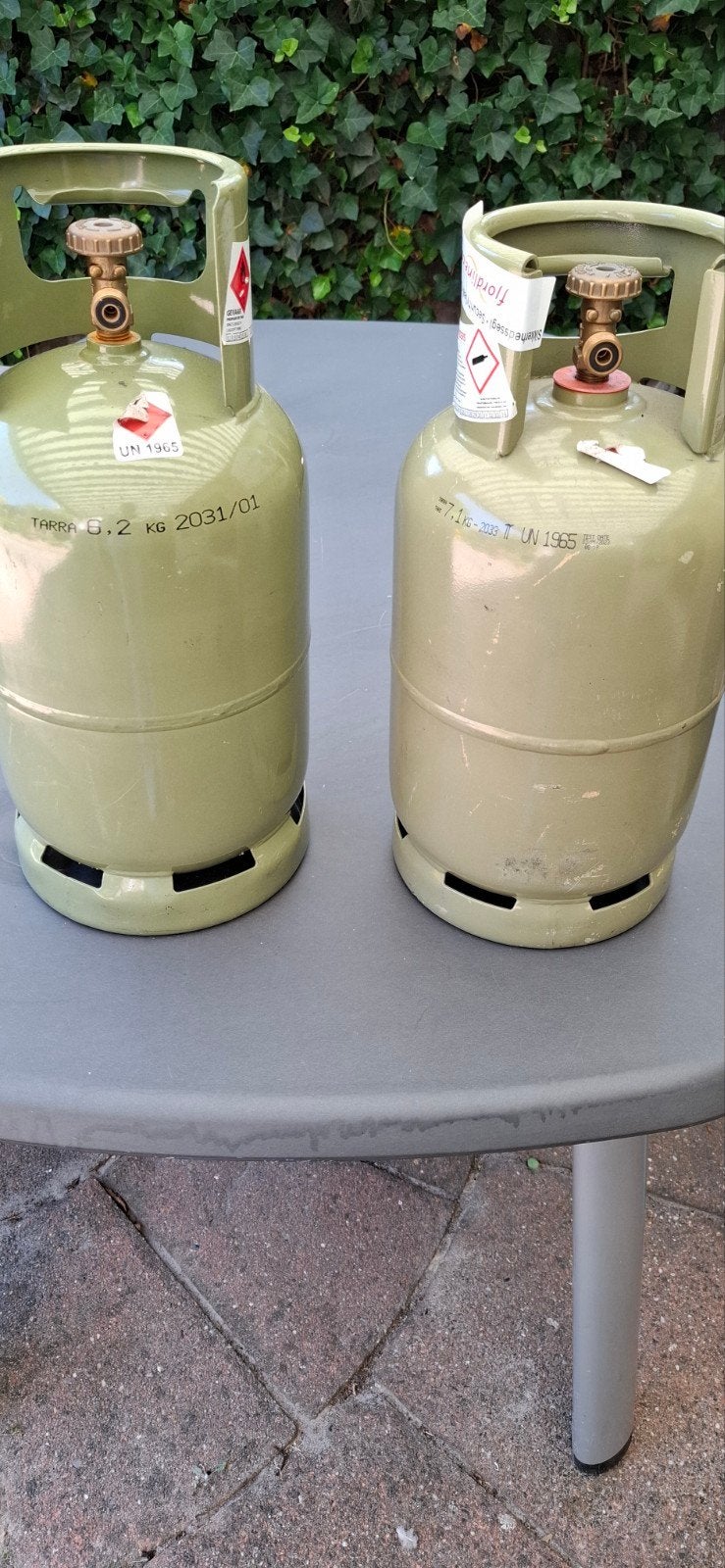 2x gasflessen (5kg propaan/butaan), Caravans en Kamperen, Kampeeraccessoires, Ophalen of Verzenden, Gebruikt