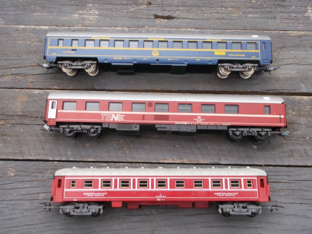 2 lima en 1 jouef wagon, Gebruikt, Gelijkstroom, Wagon, Ophalen of Verzenden