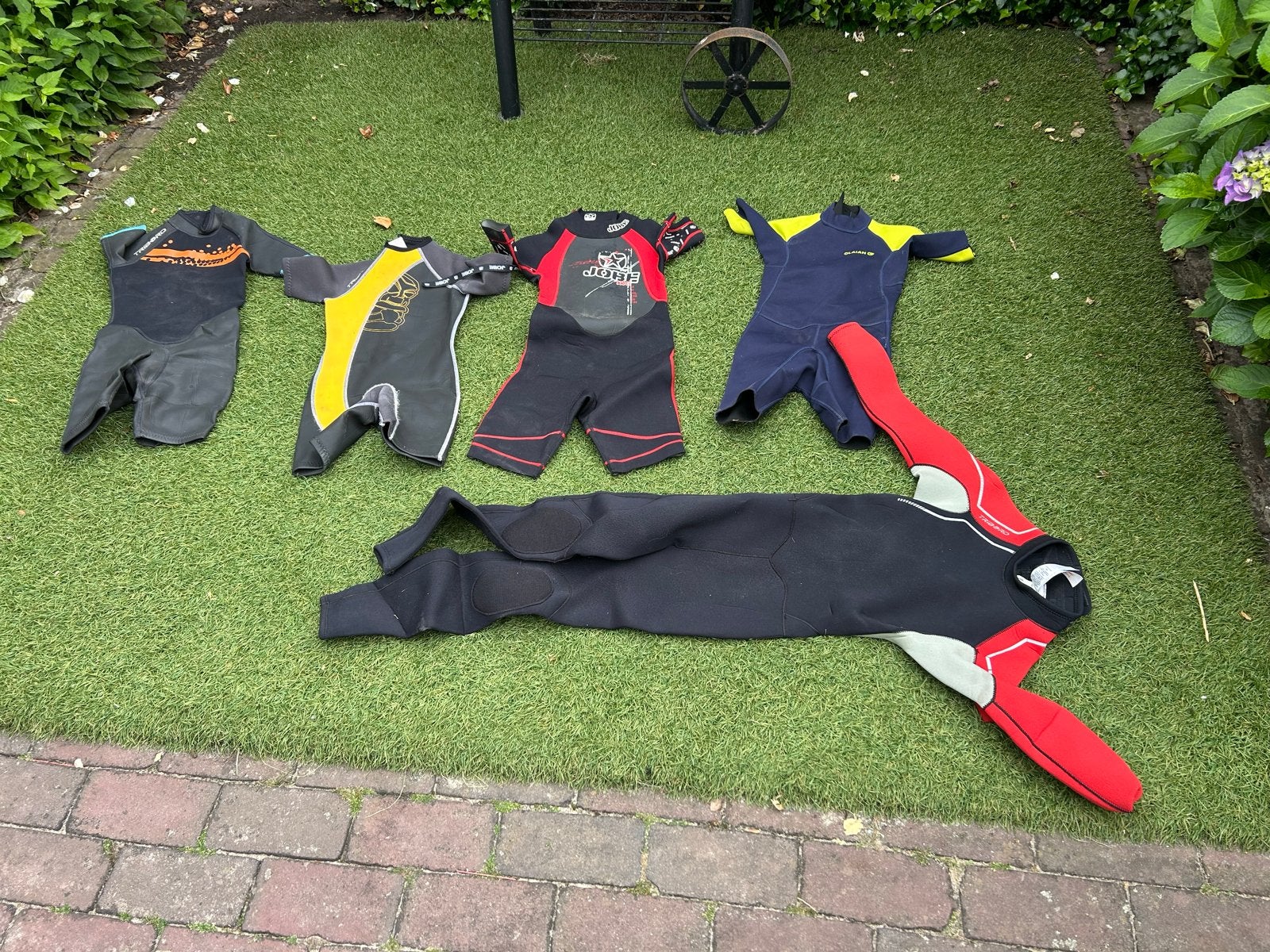 Diverse wetsuits voor kinderen alles voor 15 euro, Ophalen of Verzenden, Gebruikt, Dame of Heer, Wetsuit