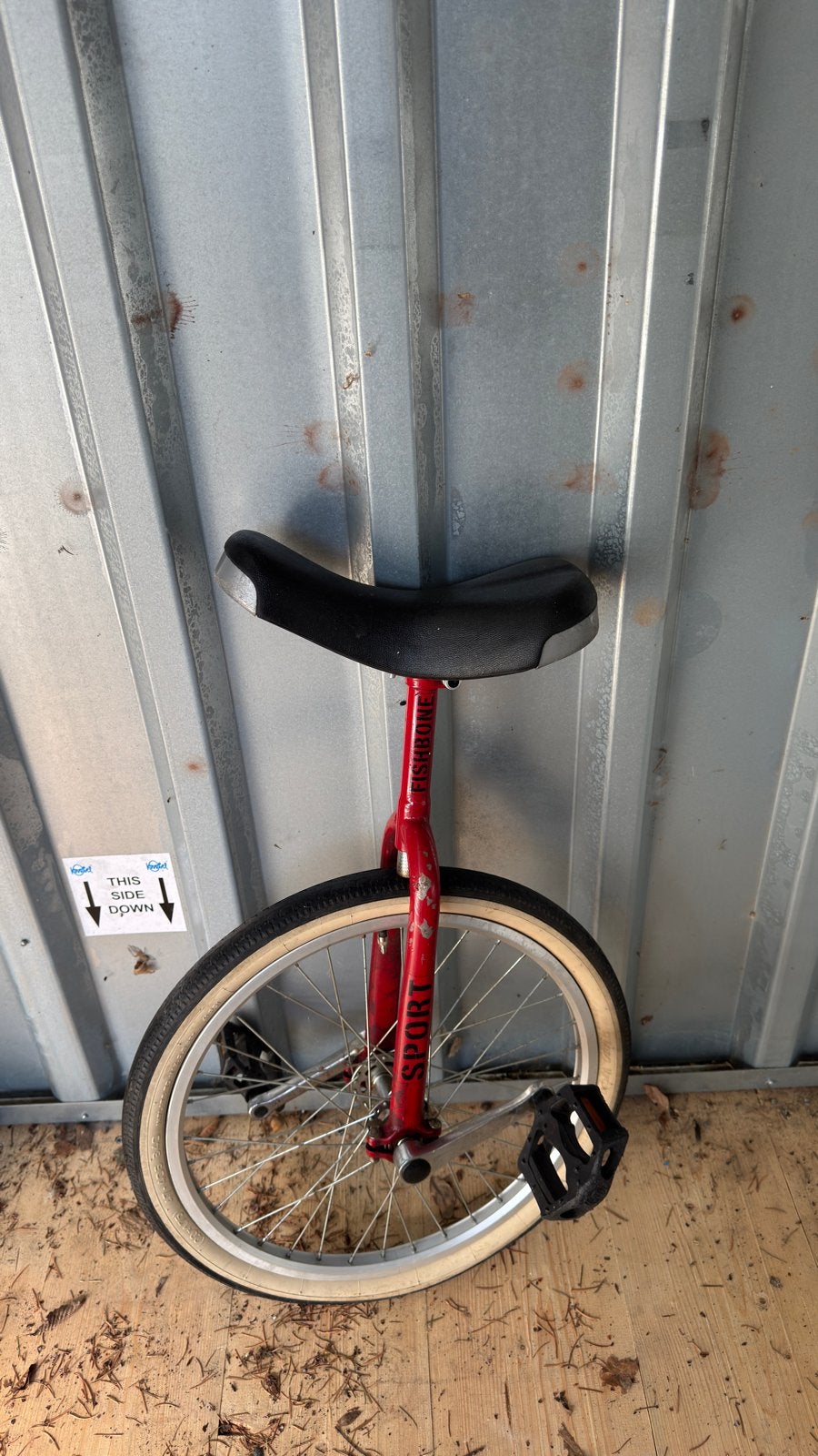 Fishbone Sport Eenwieler - Zadel in hoogte verstelbaar, Fietsen en Brommers, Ophalen, Gebruikt