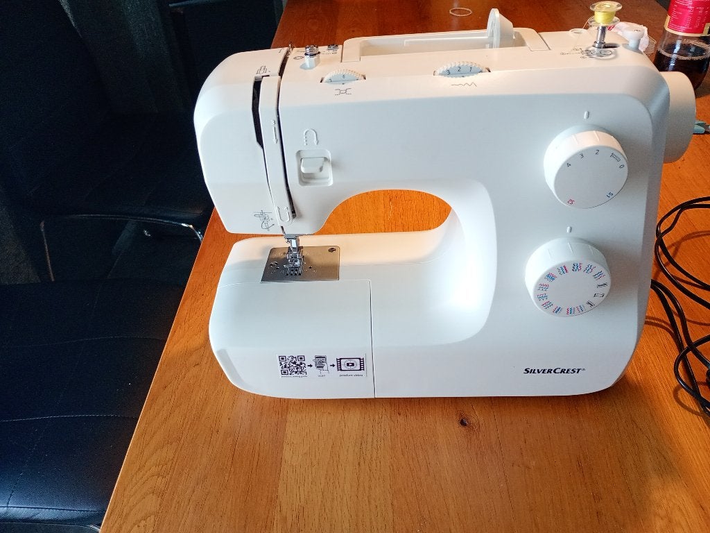 Naaimachine, Hobby en Vrije tijd, Naaimachines en Toebehoren, Ophalen, Zo goed als nieuw, Naaimachine, Overige merken