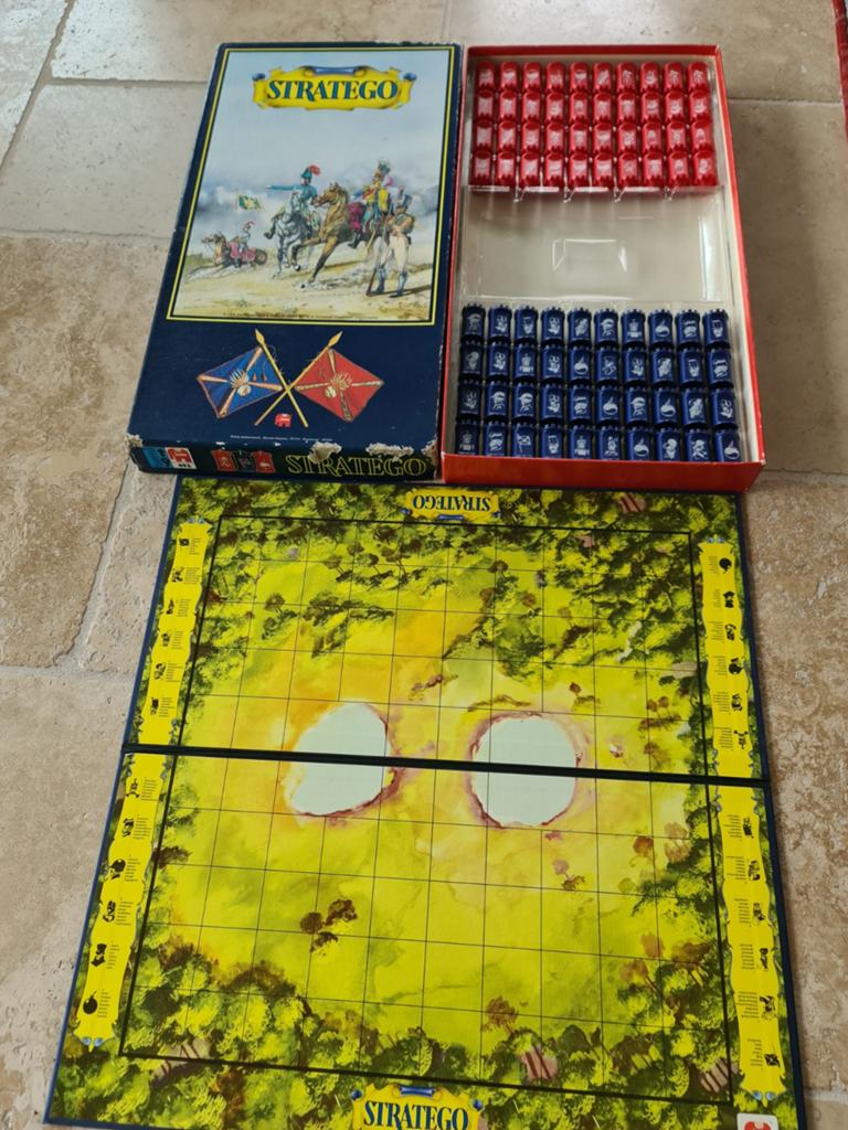 Stratego Luxe Tonnetjes uitvoering, Een of twee spelers, Ophalen of Verzenden, Gebruikt, Jumbo