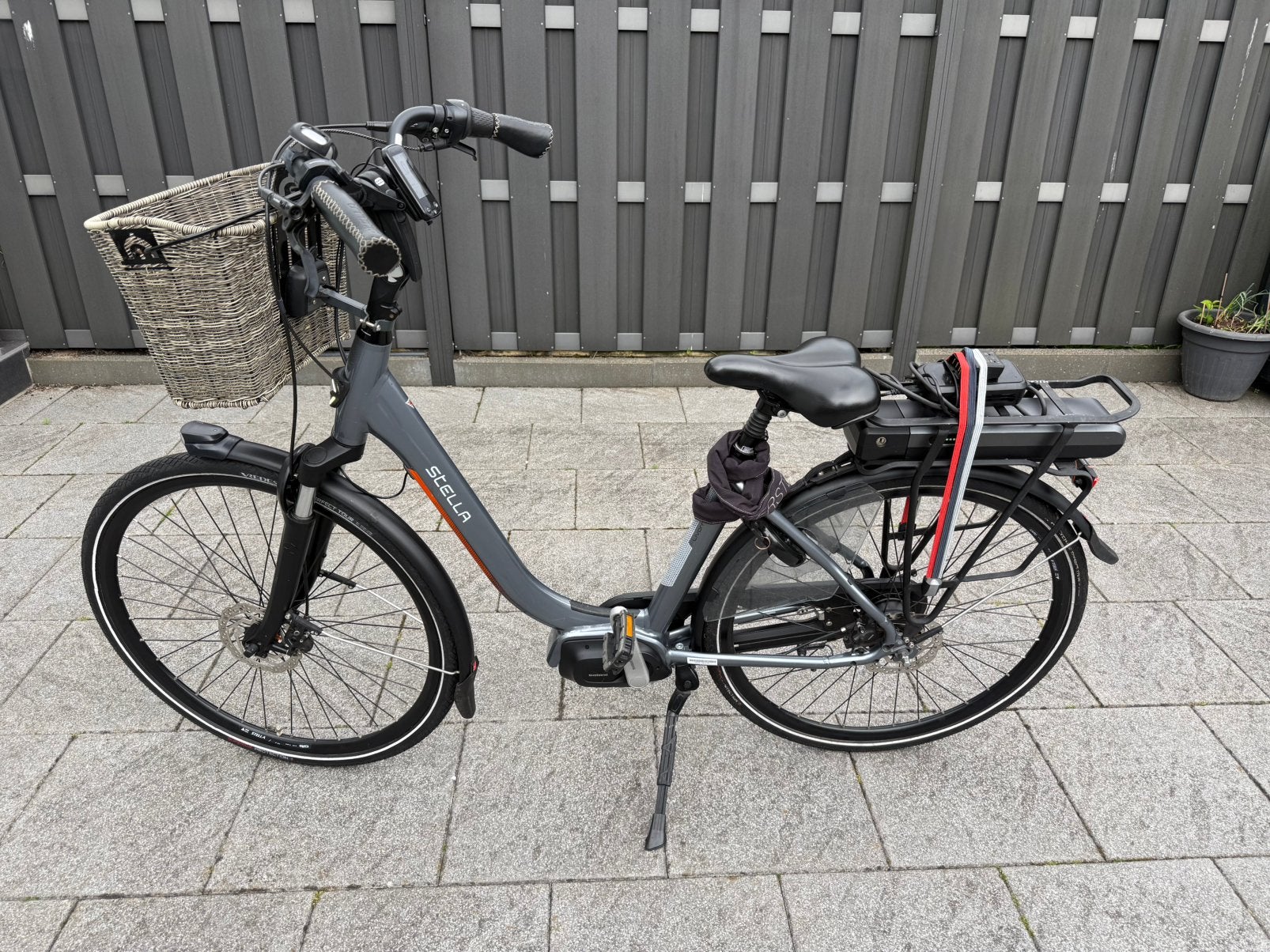 STELLA LIVORNO SHIMANO MIDDENMOTOR 3100KM ZGAN IZGS, Fietsen en Brommers, Elektrische fietsen, Zo goed als nieuw, Overige merken