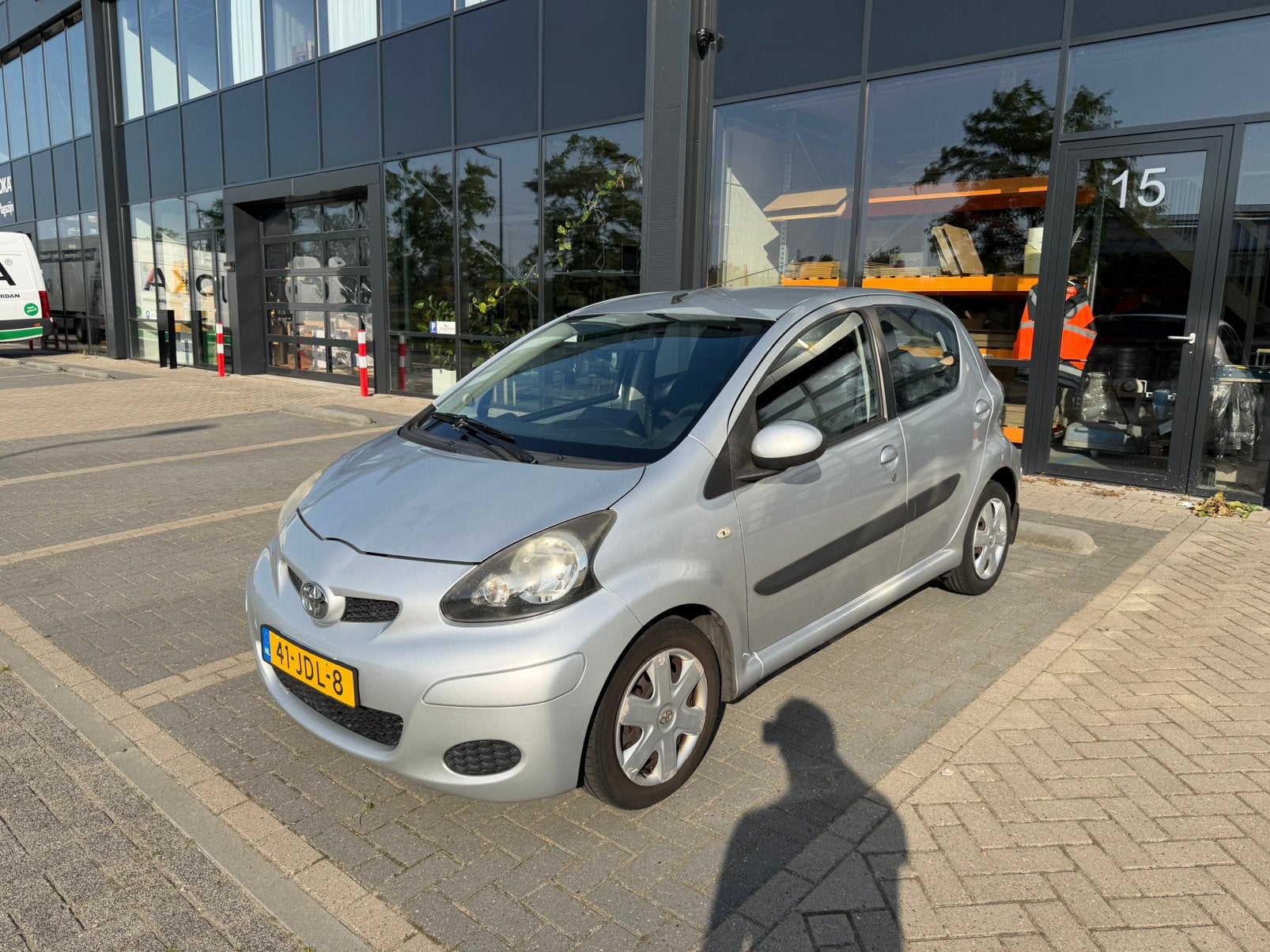 Toyota Aygo 1.0 Airco | Carplay 5DRS 2009 Grijs, Auto's, Voorwielaandrijving, 4 stoelen, 68 pk, Origineel Nederlands