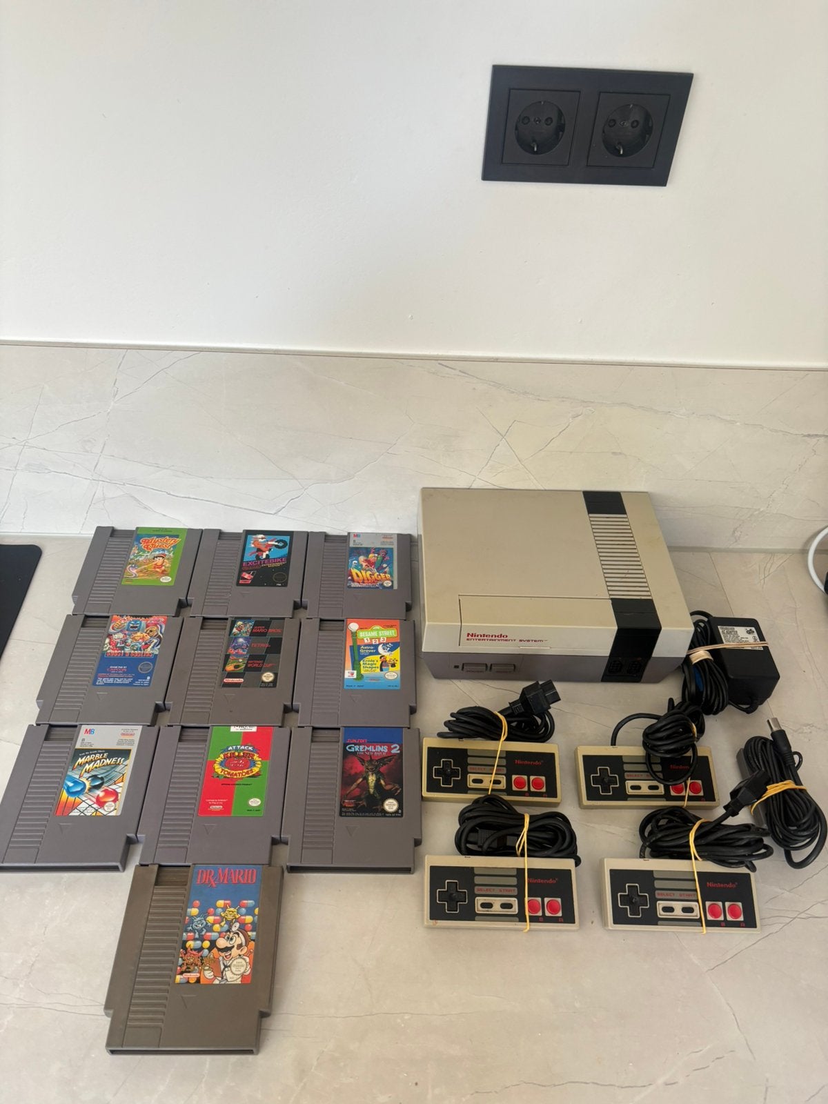 Nintendo nes, Spelcomputers en Games, Spelcomputers | Nintendo NES, Ophalen of Verzenden, Gebruikt, Met 3 controllers of meer