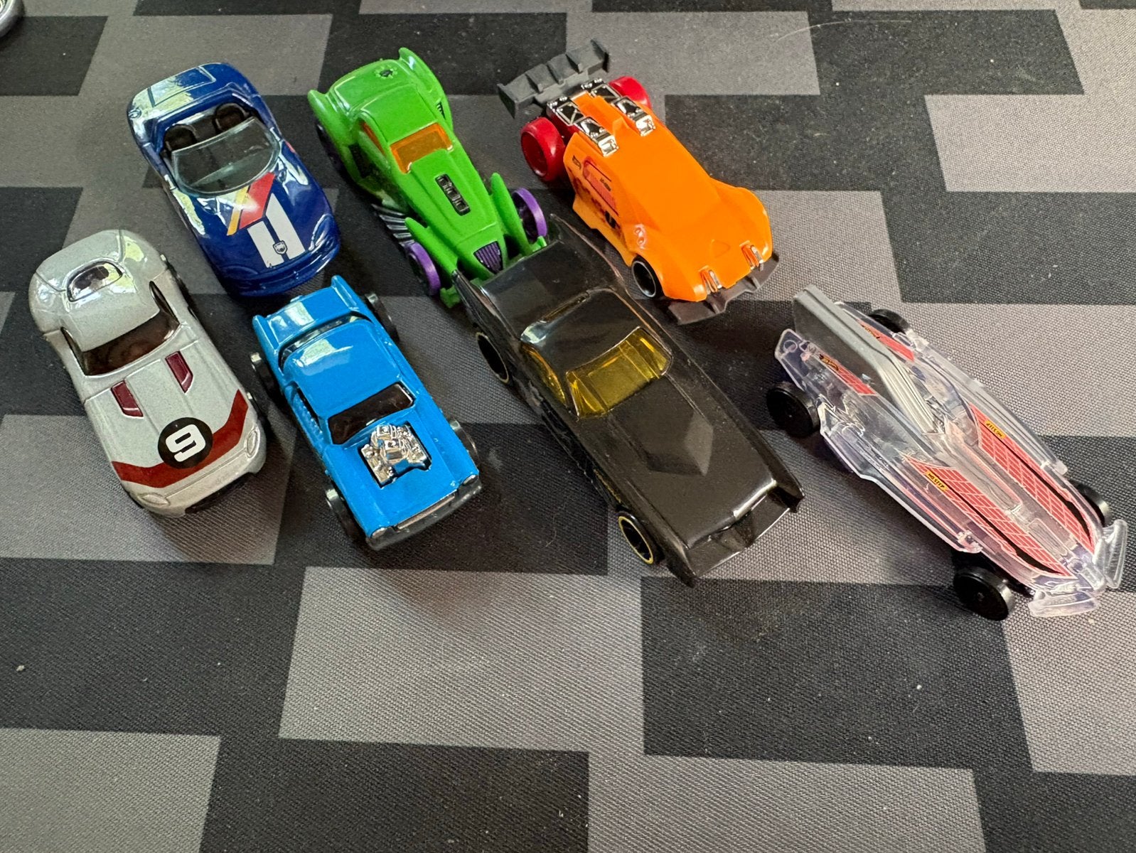 Hot Wheels, Kinderen en Baby's, Speelgoed | Speelgoedvoertuigen, Ophalen of Verzenden, Zo goed als nieuw
