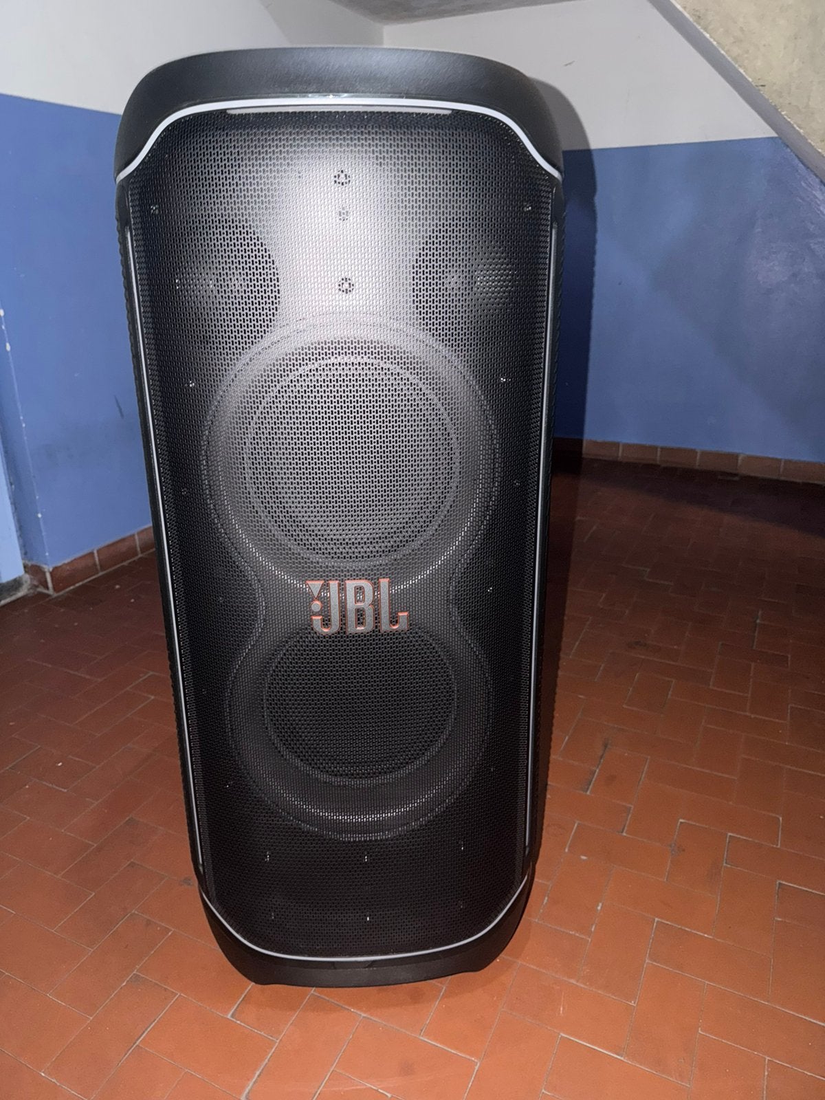 JBL Partybox Ultimate bluetooth speaker + 2 JBL microfoons, Ophalen, Zo goed als nieuw, JBL