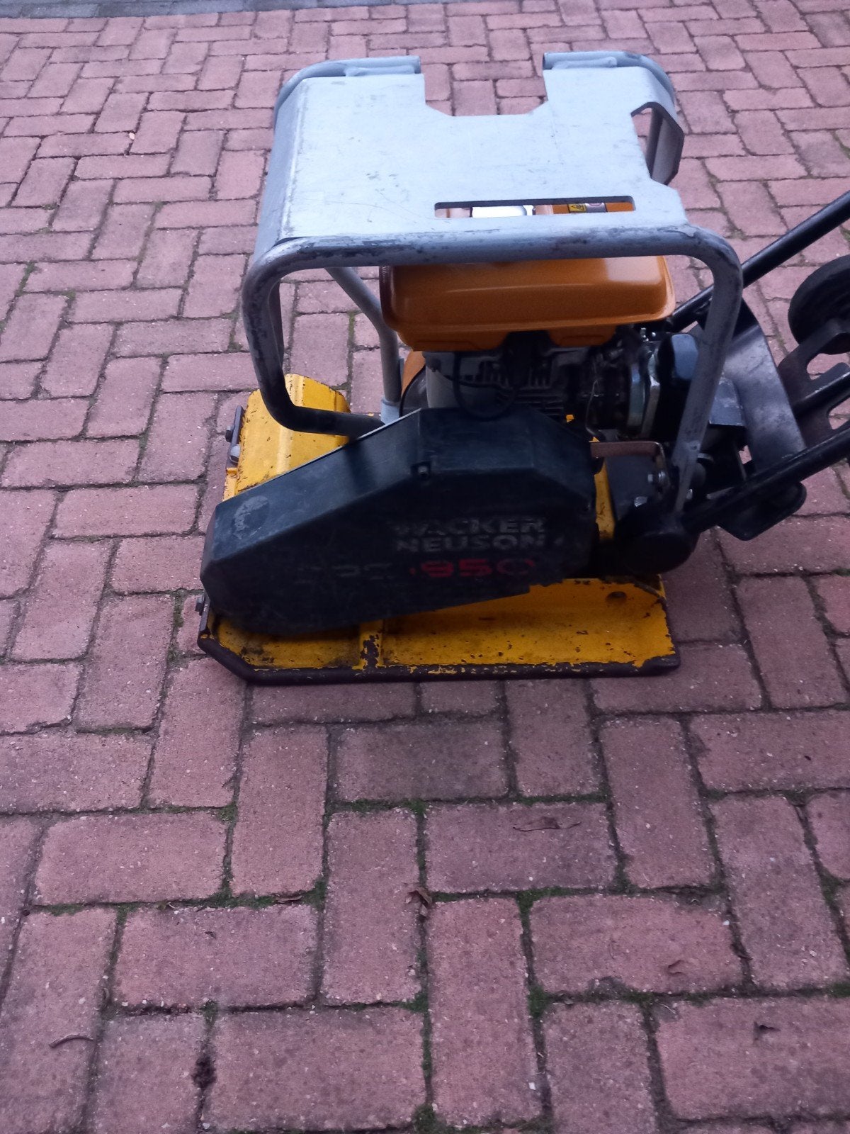 trilplaat wacker 1850 benzine., Ophalen, Gebruikt