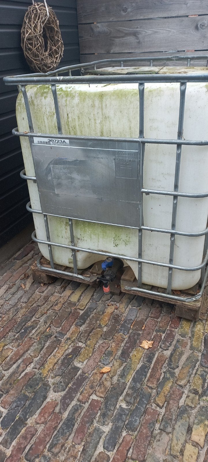 ibc watertank 1000 ltr, Tuin en Terras, Regentonnen, 150 liter of meer, Ophalen of Verzenden, Gebruikt