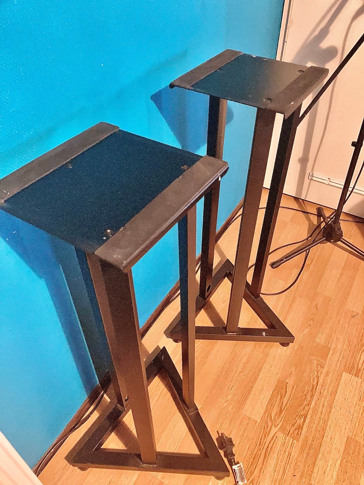 Speakerstandaards - Plateau 28x28cm, Hoogte 92cm, Ophalen, Gebruikt, Overige merken