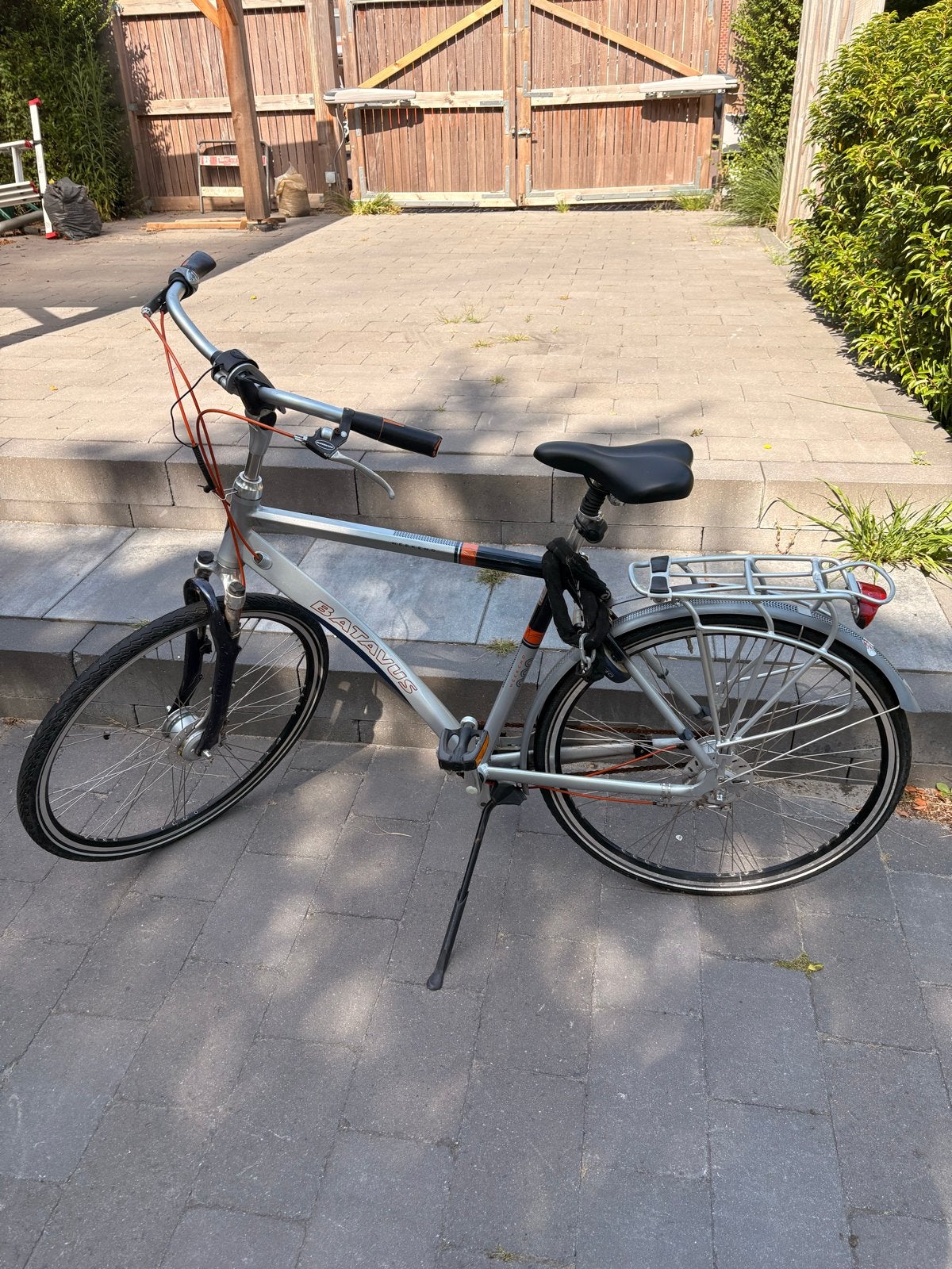 Twee fietsen met achterstallig onderhoud - opknappers, Ophalen, Gebruikt, Batavus, Versnellingen