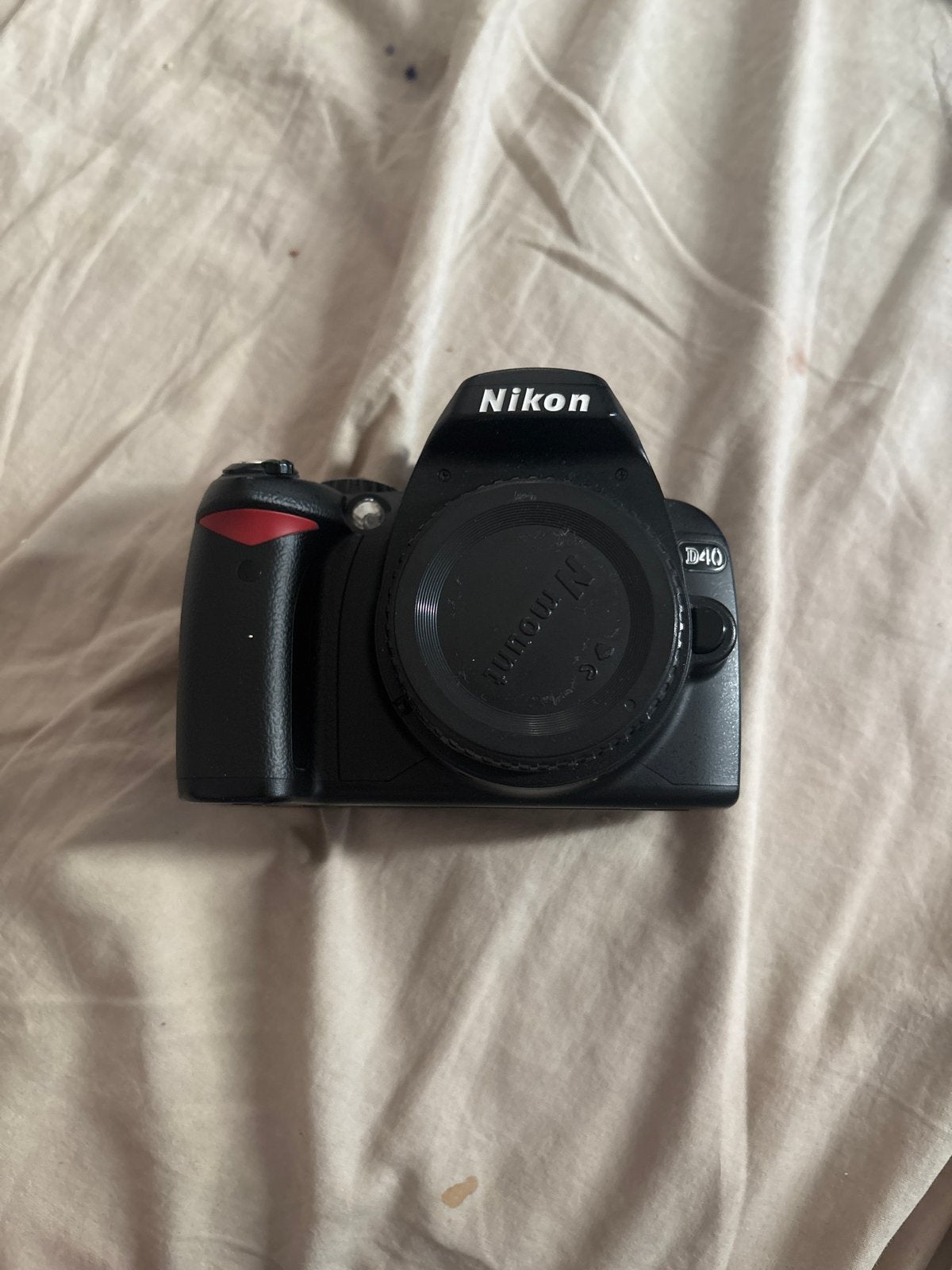 Nikon D40 Spiegelreflexcamera - Perfect voor beginners, Ingebouwde flitser, Bodydop, Gebruikt, Spiegelreflex