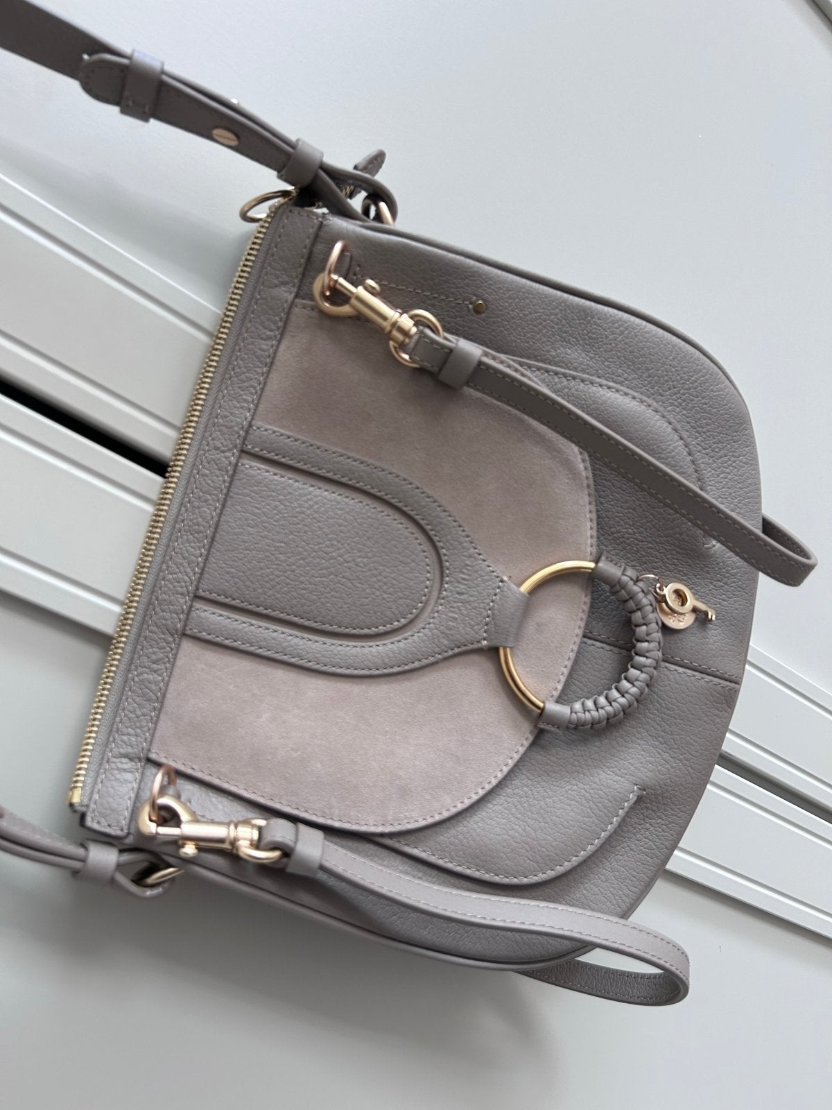 See by Chloé Tas Crossbody Nieuw met Dustbag, Ophalen of Verzenden, Zo goed als nieuw, Grijs, Schoudertasje