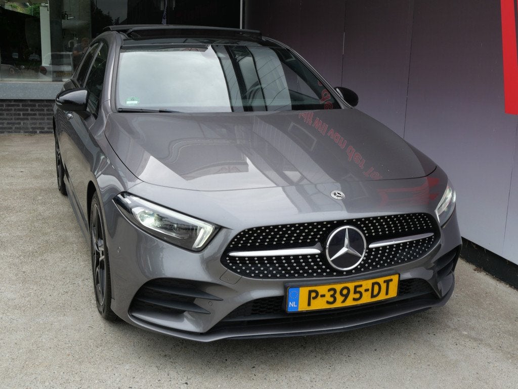 Mercedes-Benz A-Klasse 180 AMG | NIGHT PAKKET | PANORAMA | W, Voorwielaandrijving, 136 pk, Gebruikt, 4 cilinders