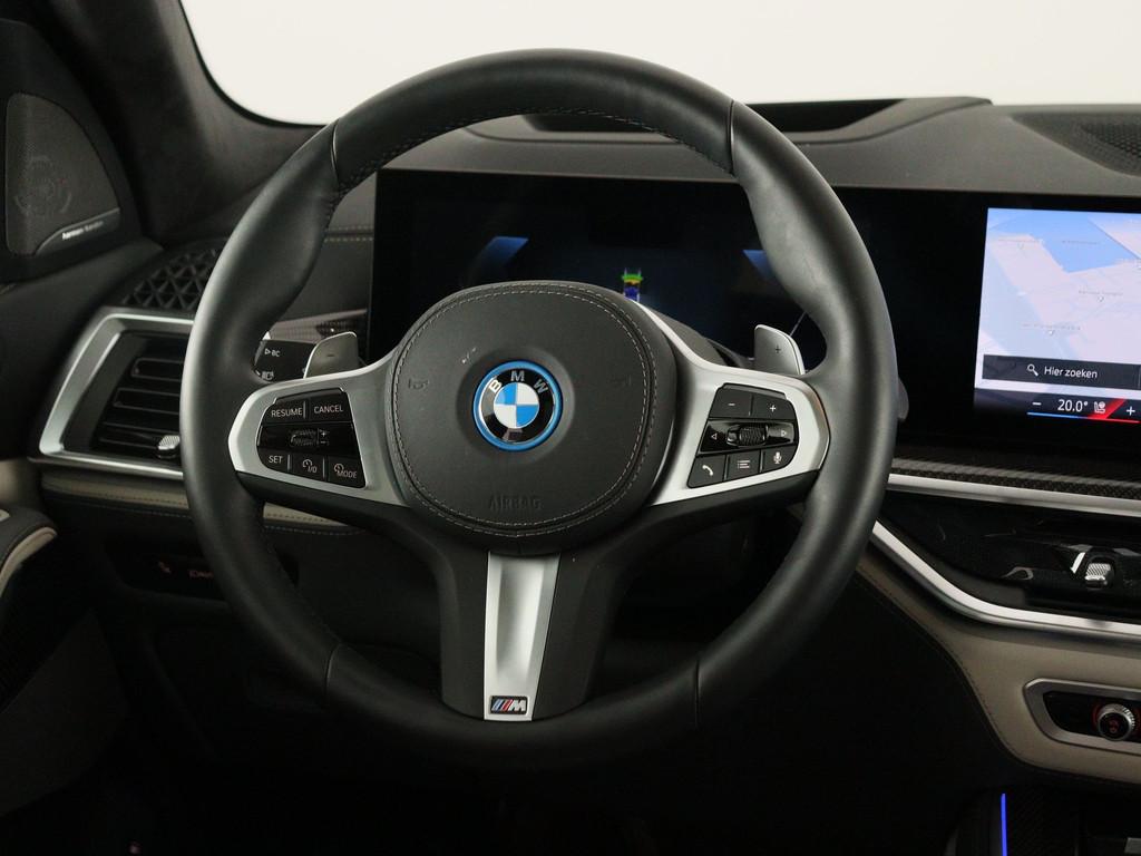BMW X5 xDrive50e (bj 2025, automaat), Gebruikt, X5, 2395 kg, Met garantie (alle)