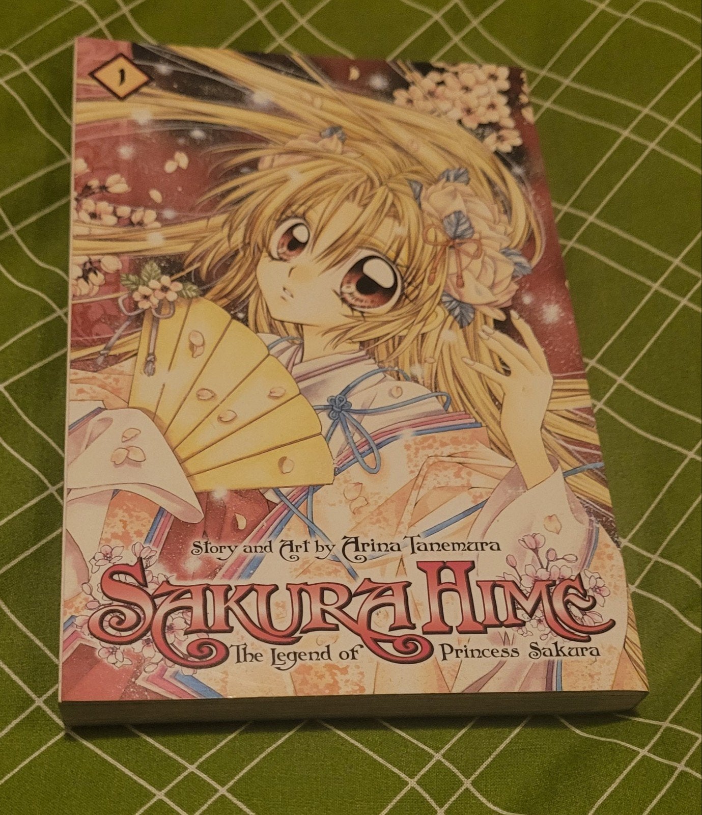 Manga Sakura Hime: The Legend of Princess Sakura vol. 1, Eén comic, Ophalen of Verzenden, Zo goed als nieuw, Japan (Manga)