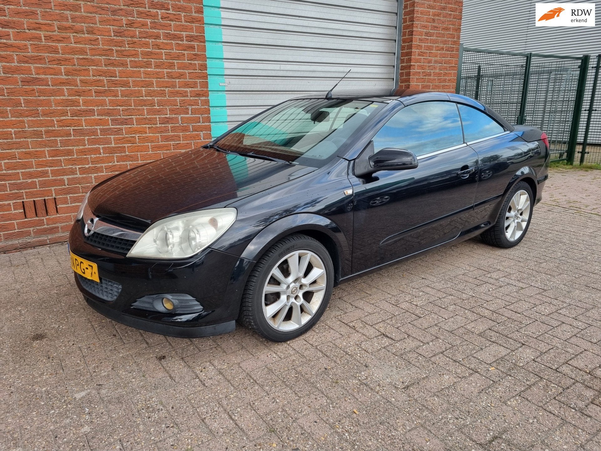 Opel Astra TwinTop Cabrio 1.8 Enjoy Airco! Bj:2007, Auto's, Gebruikt, 4 cilinders, Cabriolet, 4 stoelen