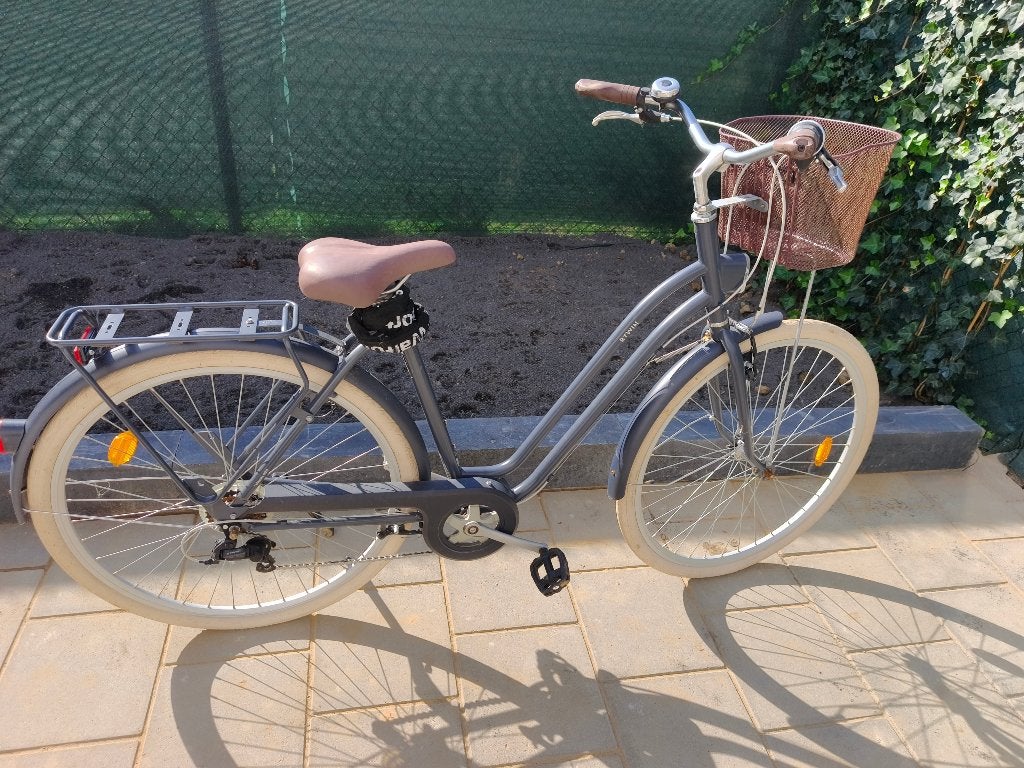 Btwin Low-Frame, Classic 520 stadsfiets- Zo goed als nieuw, Fietsen en Brommers, Velgrem, Versnellingen, 56 cm of meer, Zo goed als nieuw
