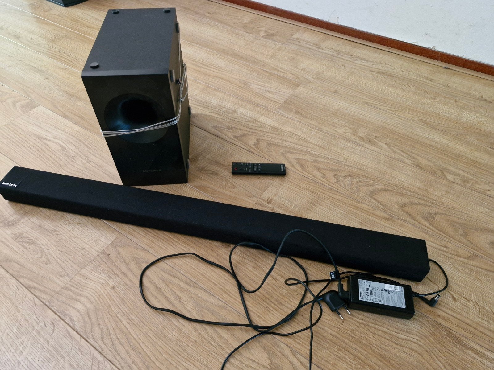 Samsung HW-K335/XN Soundbar met subwoofer, Ophalen, Gebruikt