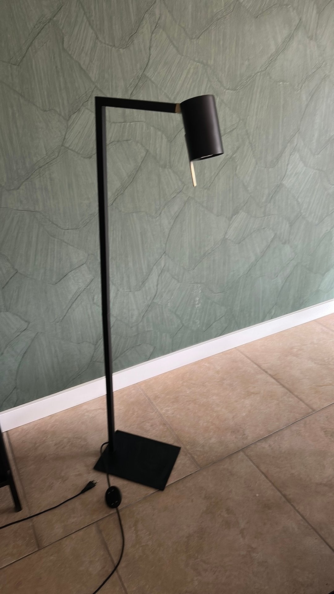 Leeslampje zwart hoogte 1.24 cm, Huis en Inrichting, Lampen | Vloerlampen, Ophalen, Gebruikt, Minder dan 100 cm, Metaal