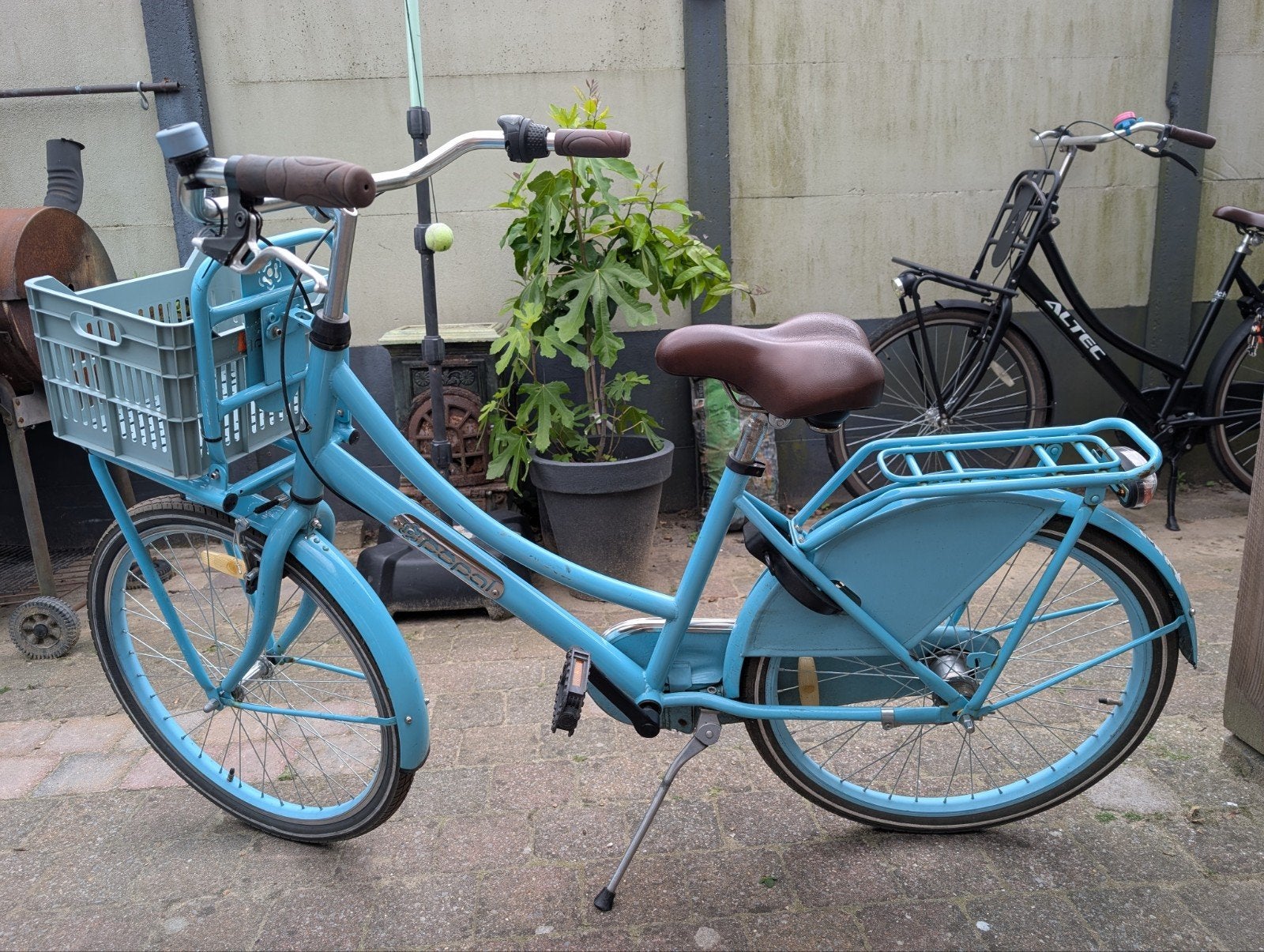 Popal meisjesfiets 24 inch met terugtraprem en handrem, Fietsen en Brommers, Fietsen | Meisjes, Ophalen, Terugtraprem, Handrem