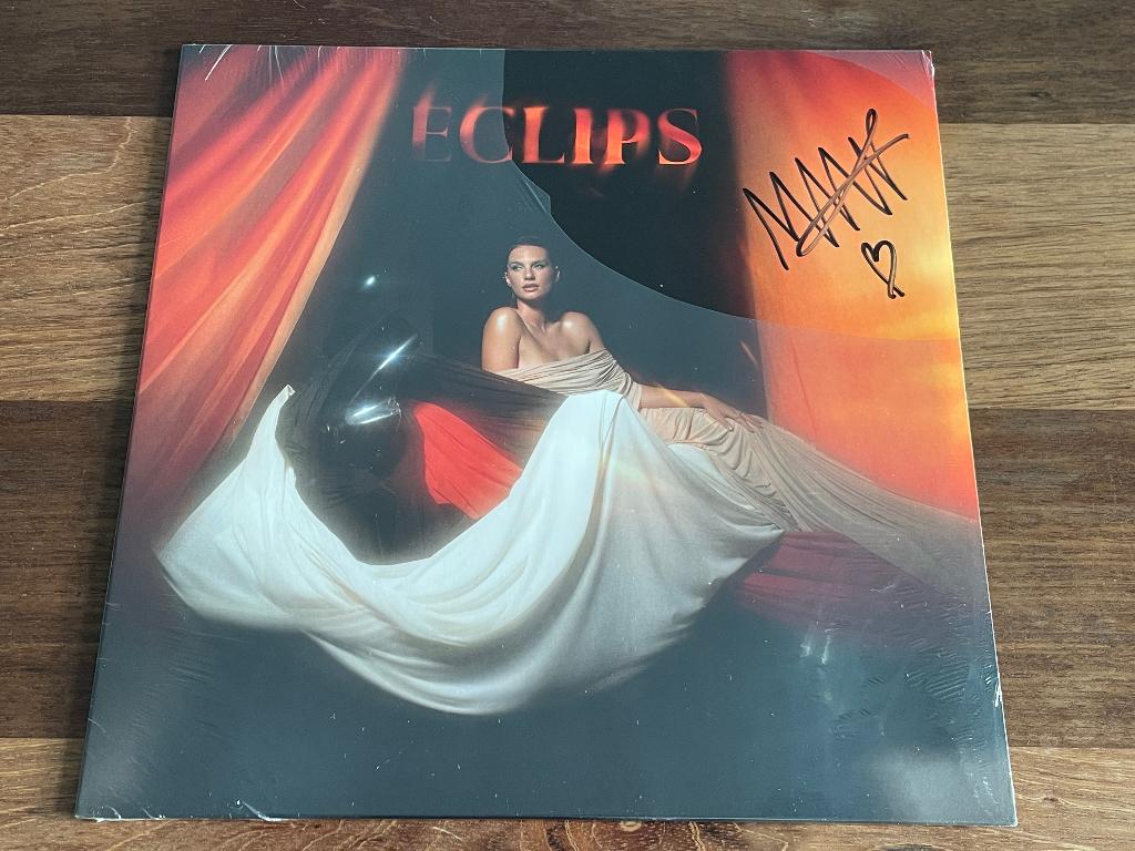Vinyl LP Maan Eclipse GESIGNEERD ORANJE Vinyl NIEUW Goldband, Ophalen of Verzenden, Nieuw in verpakking, 12 inch, Pop