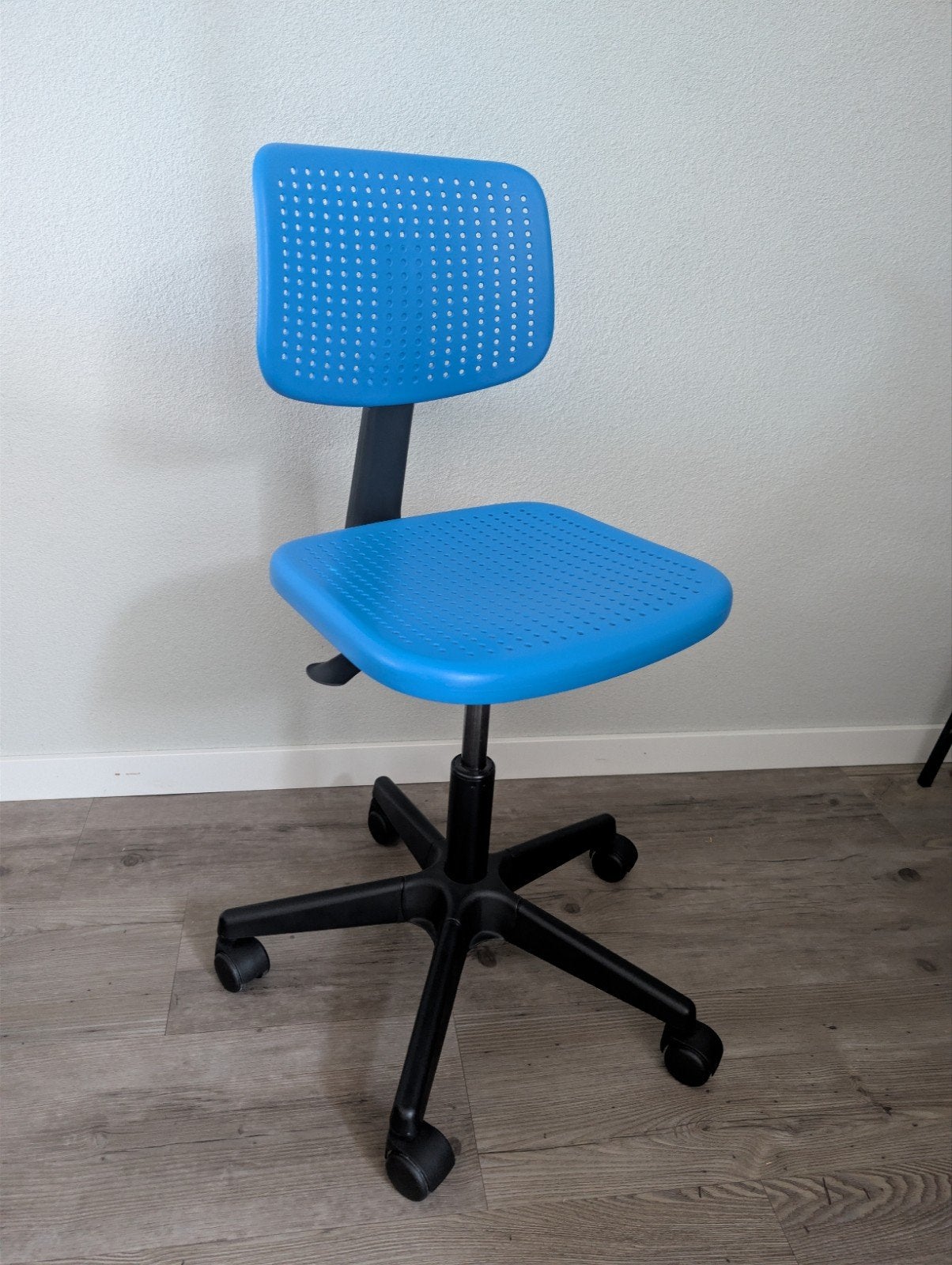 Ikea Alrik kinder bureaustoel, Ophalen, Zo goed als nieuw, Blauw, Bureaustoel