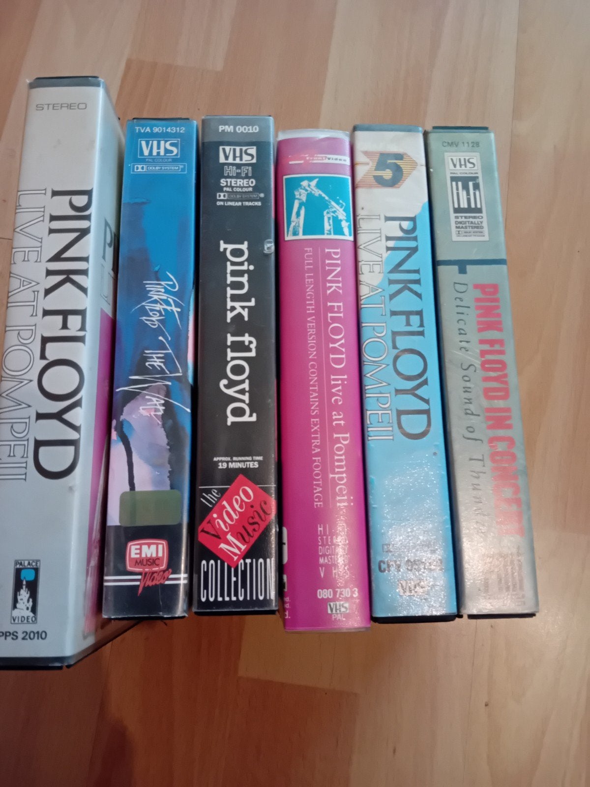 Pink Floyd VHS Collectie: Live at Pompeii The Wall,In Conce, Boxset, Muziek, Alle leeftijden, Ophalen of Verzenden
