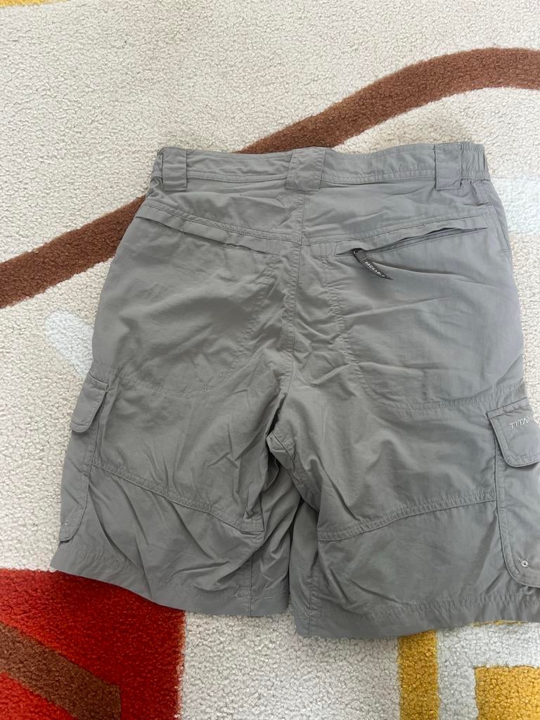 Columbia Titanium Omni-Shade Cargo Shorts Maat S, Ophalen of Verzenden, Zo goed als nieuw, Maat 46 (S) of kleiner, Grijs